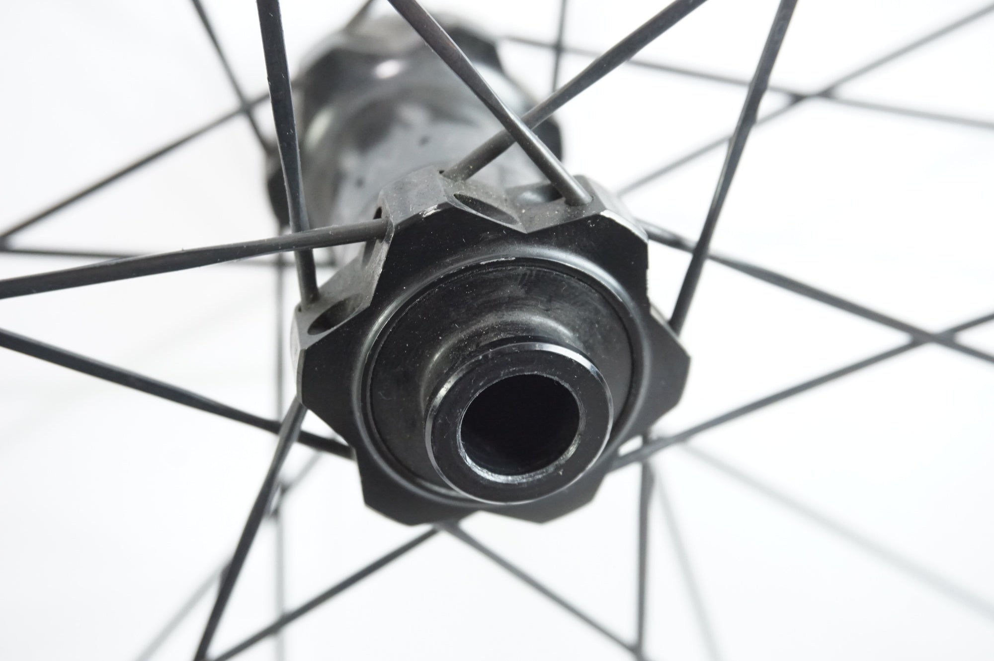 BONTRAGER 「ボントレガー」 AEOLUS PRO 37 DISC シマノ11速 ホイールセット / 中目黒店