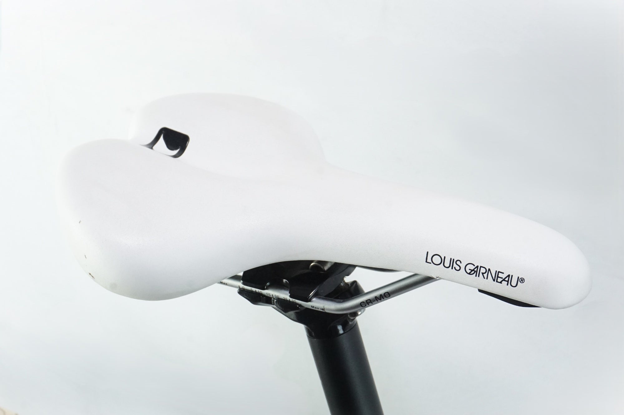 LOUIS GARNEAU 「ルイガノ」 SETTER8.0 2022年モデル クロスバイク / バイチャリ浦和ベース