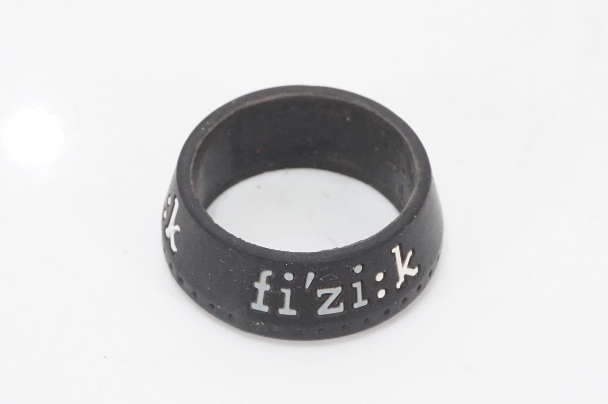 FIZIK 「フィジーク」 CYRANO R5 31.6φ 330mm シートポスト / AKIBA店