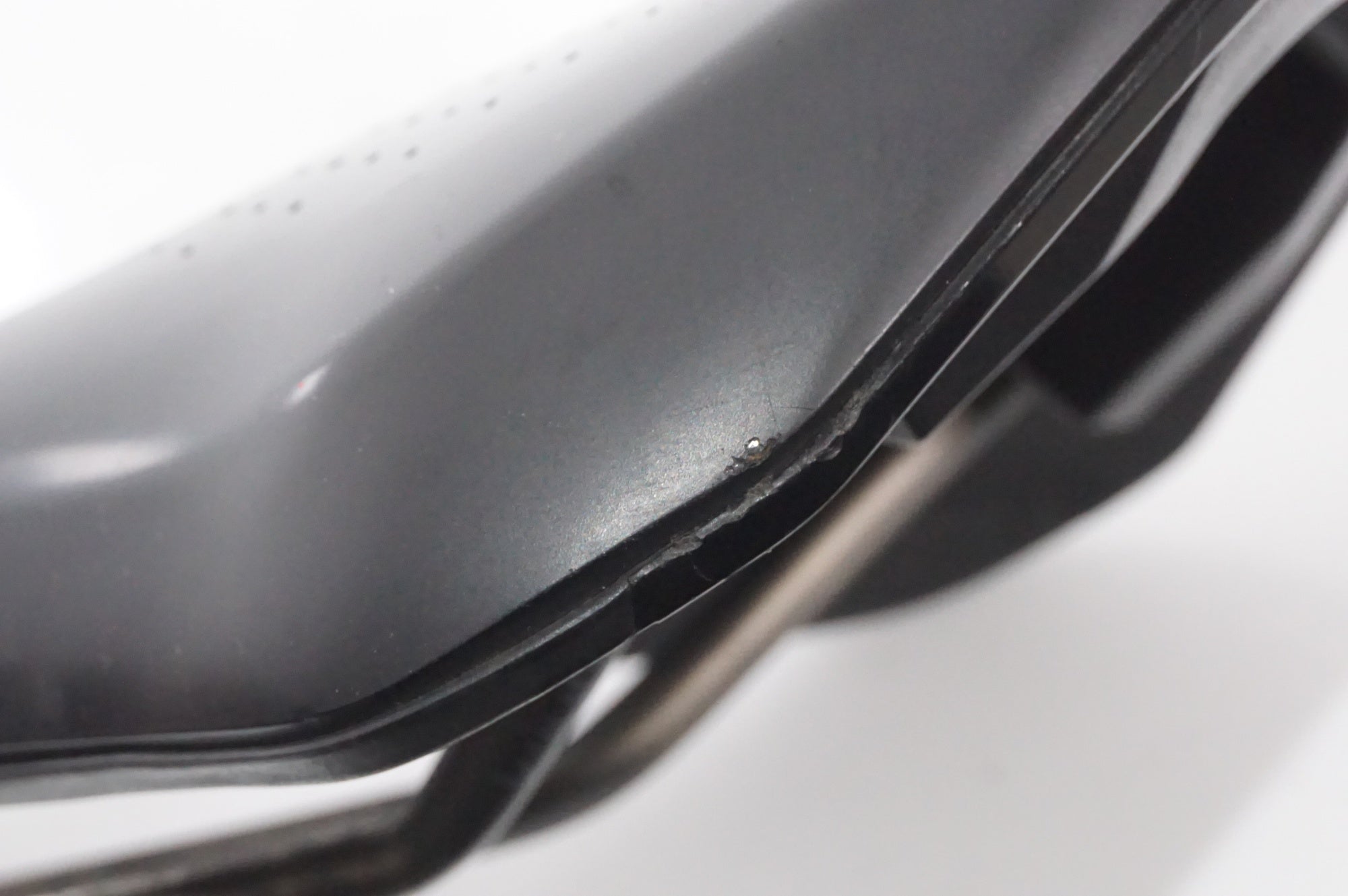 FIZIK 「フィジーク」 ARGO TEMPO R3 KIUM 150mm サドル / AKIBA店