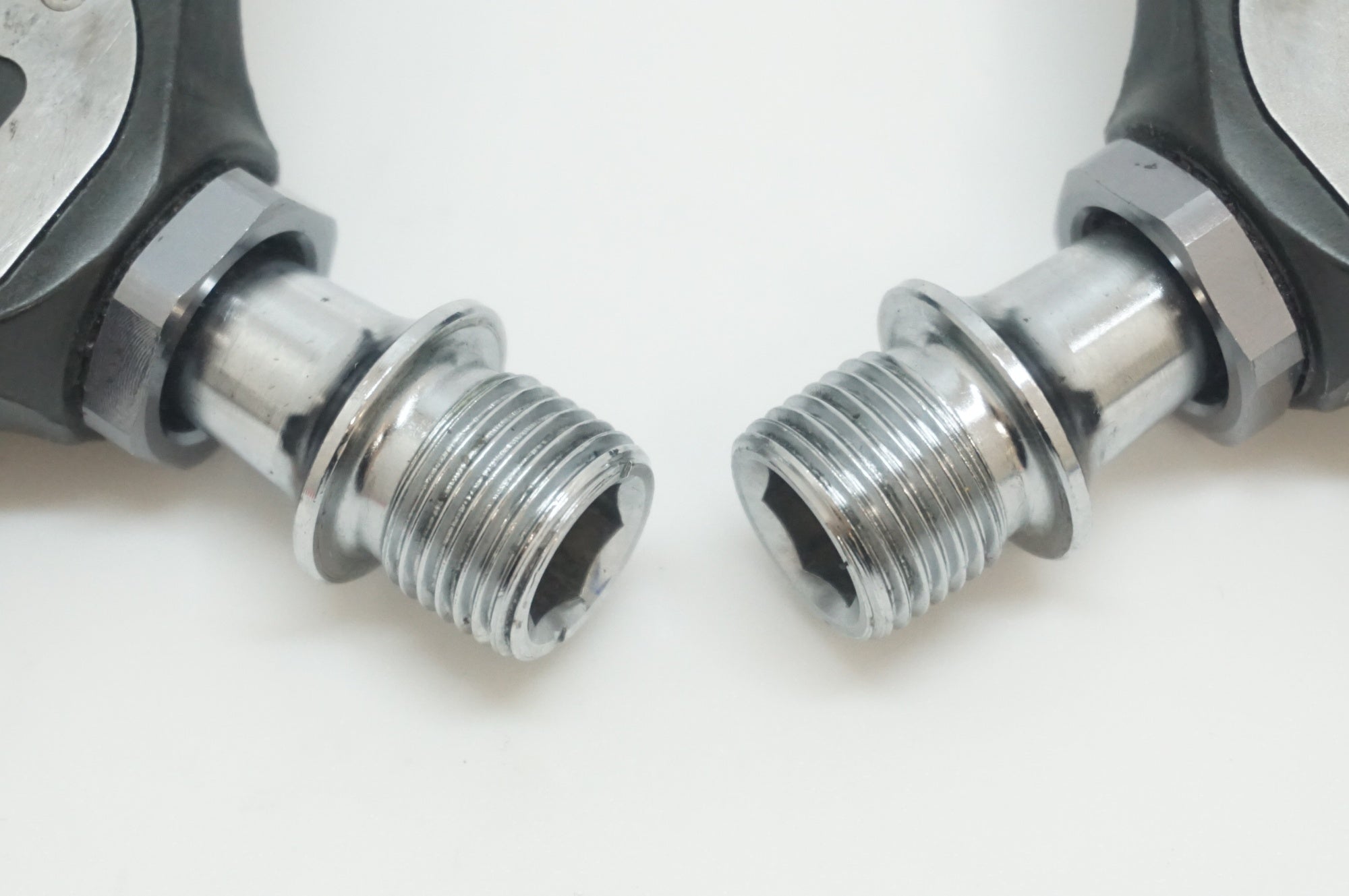 SHIMANO - SHIMANO PD-6800 中古&amp; SM-SH11 ２セット未使用 pedals-shimano-ultegra-pd-