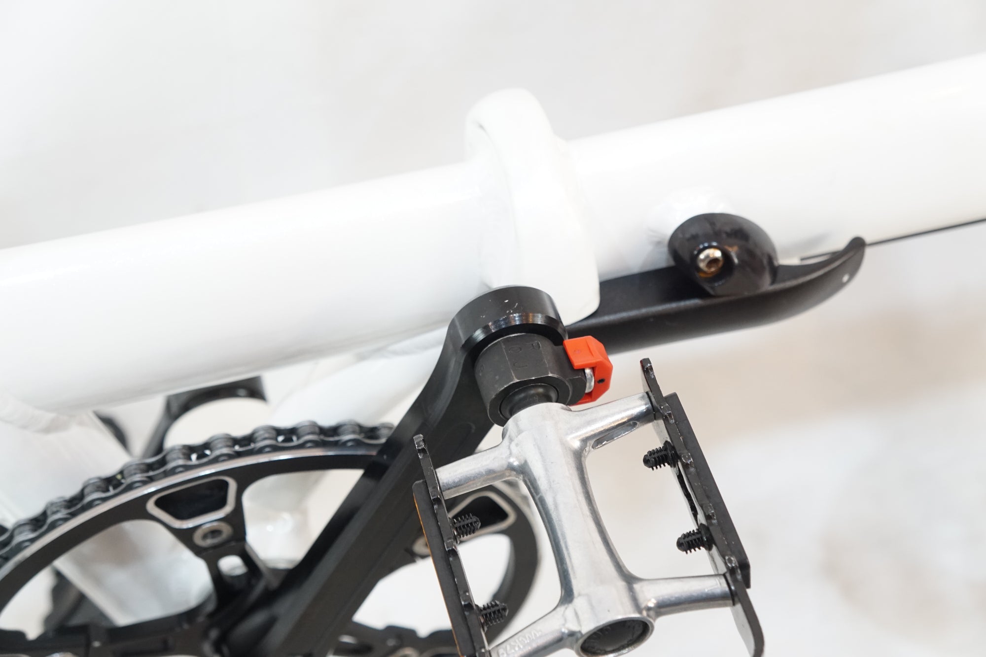 RENAULT 「ルノー」 PLATINUM LIGHT6 2021年モデル 14インチ 折り畳み自転車 / バイチャリ浦和ベース