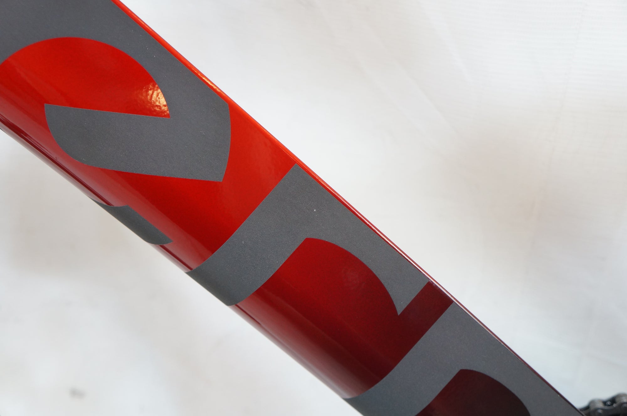 TERN 「ターン」 SURGE 2023年モデル 20インチ ミニベロ / バイチャリ浦和ベース