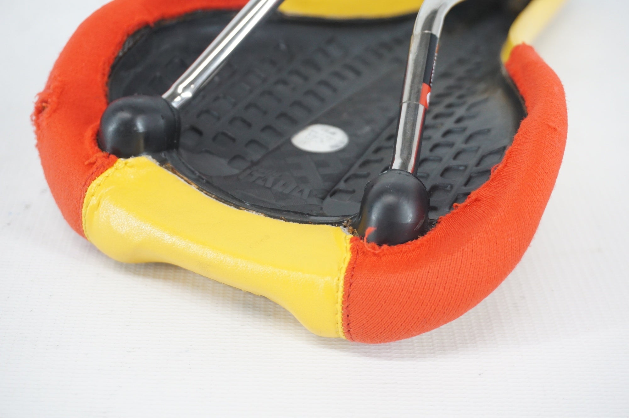 SELLE ITALIA 「セライタリア」 FLITE CLASSIC PANTANI 復刻 サドル / 阪急塚口店