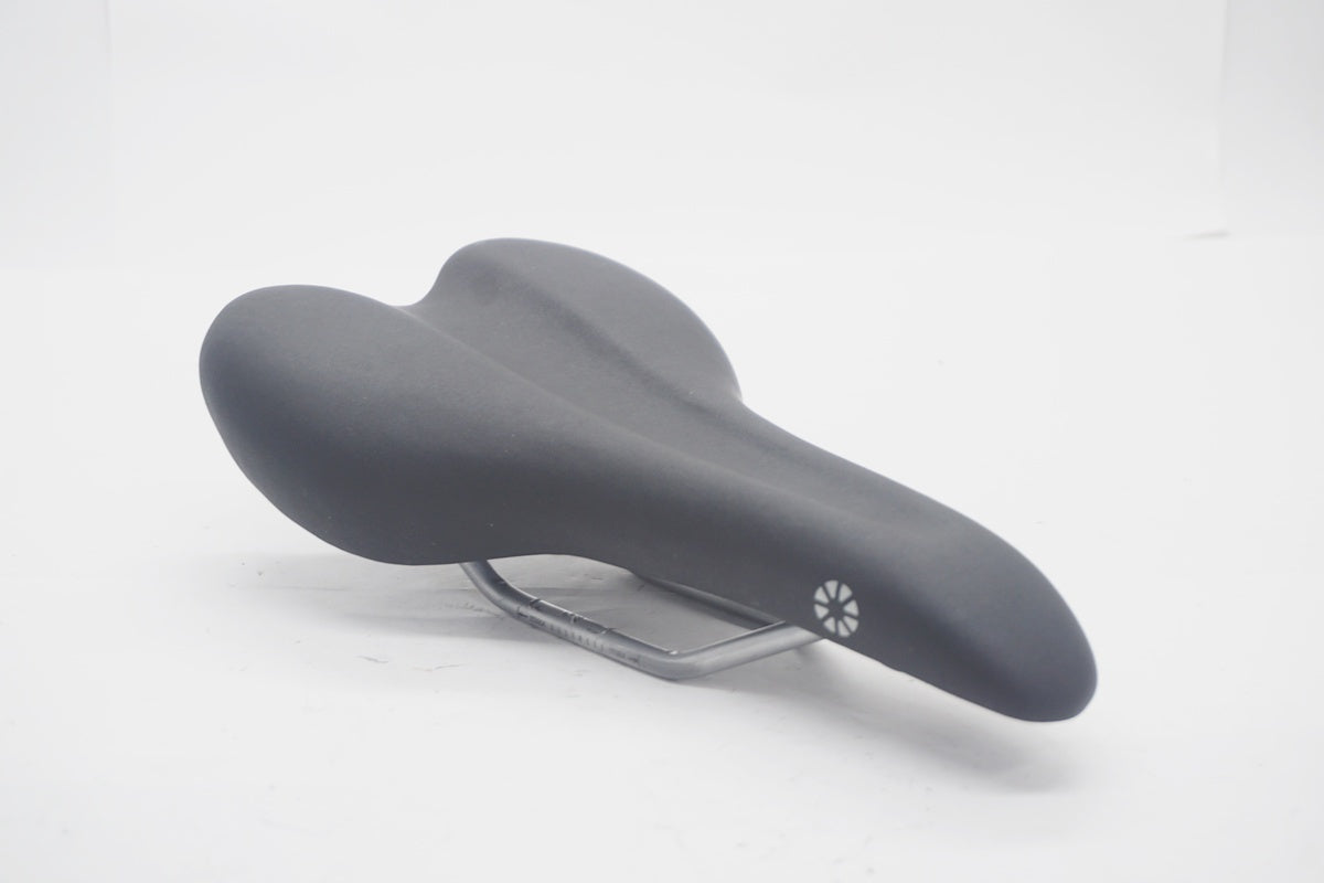 DAHON「ダホン」 純正サドル / 京都八幡店