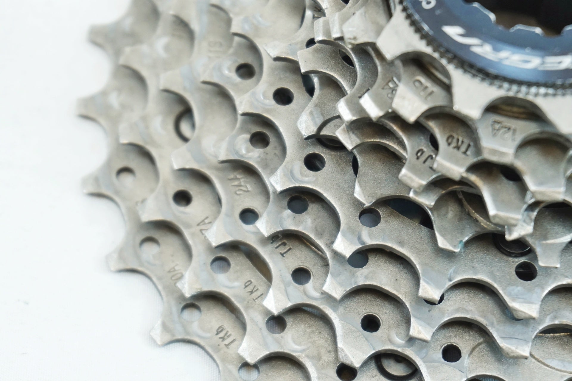 SHIMANO 「シマノ」 ULTEGRA CS-R8000 11-30T スプロケット / 有明