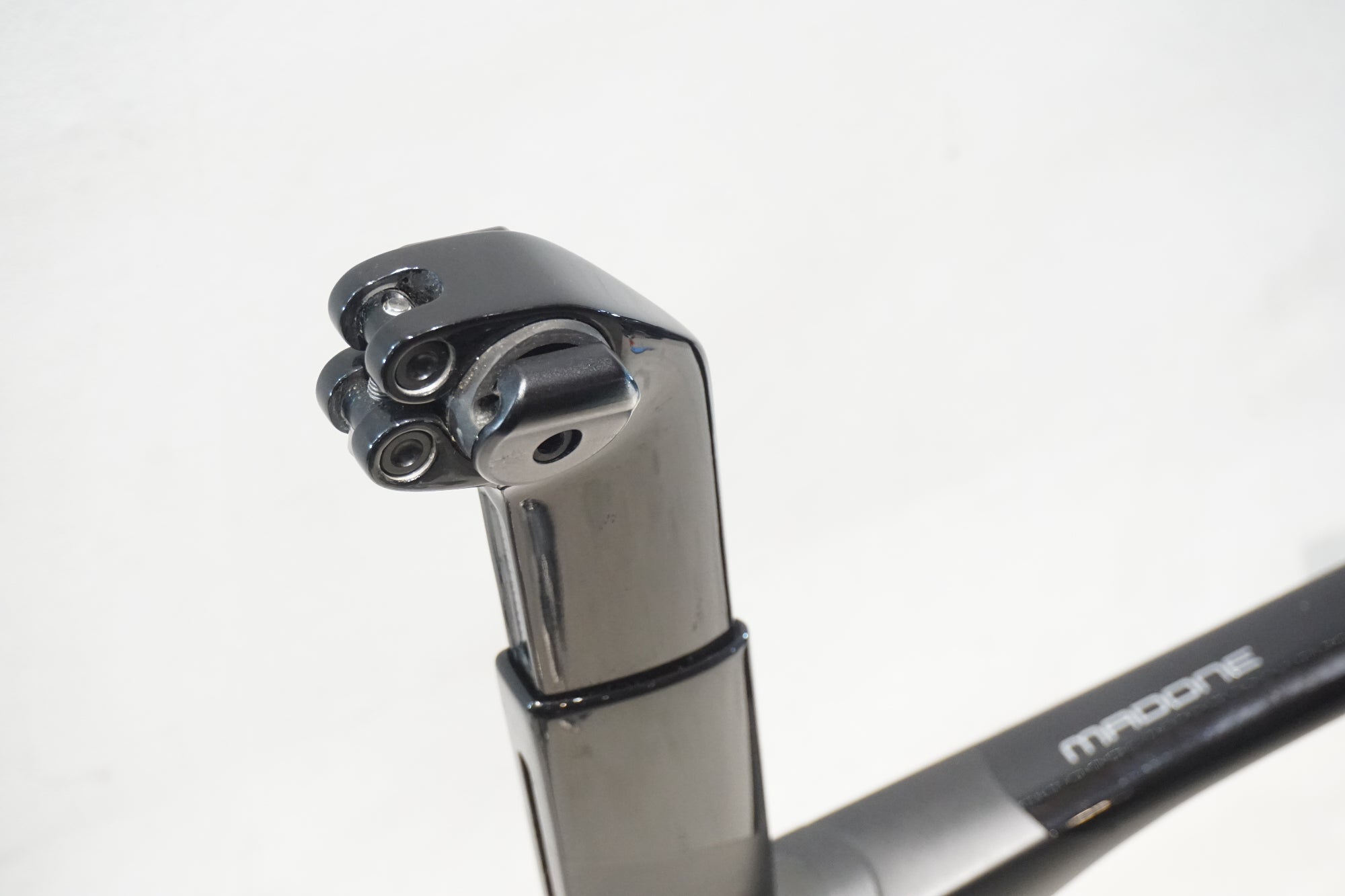 TREK 「トレック」 MADONE SLR DISC 2019年モデル フレームセット