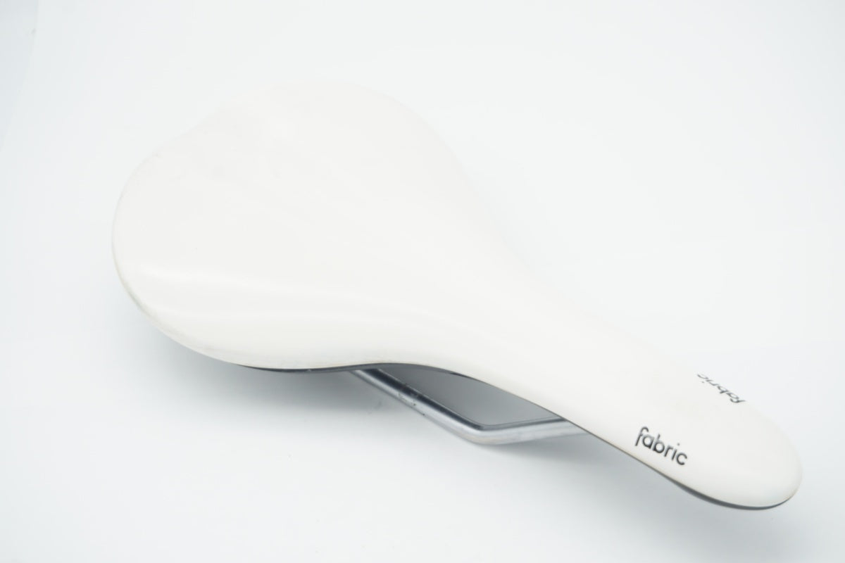 FABRIC 「ファブリック」 SCOOP FLAT ELITE サドル / 滋賀大津店