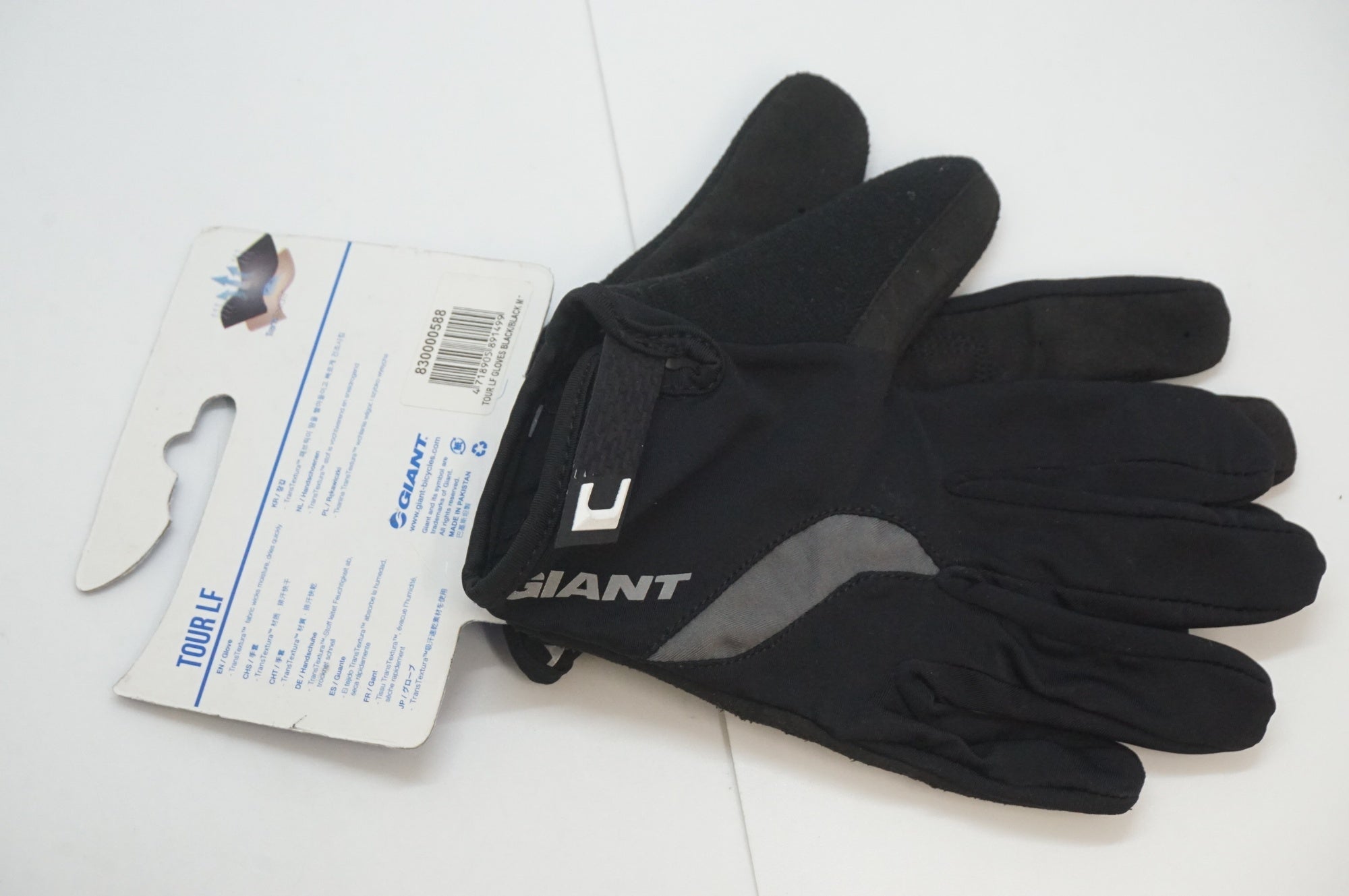 GIANT 「ジャイアント」 TOUR LF Mサイズ グローブ / 福岡店