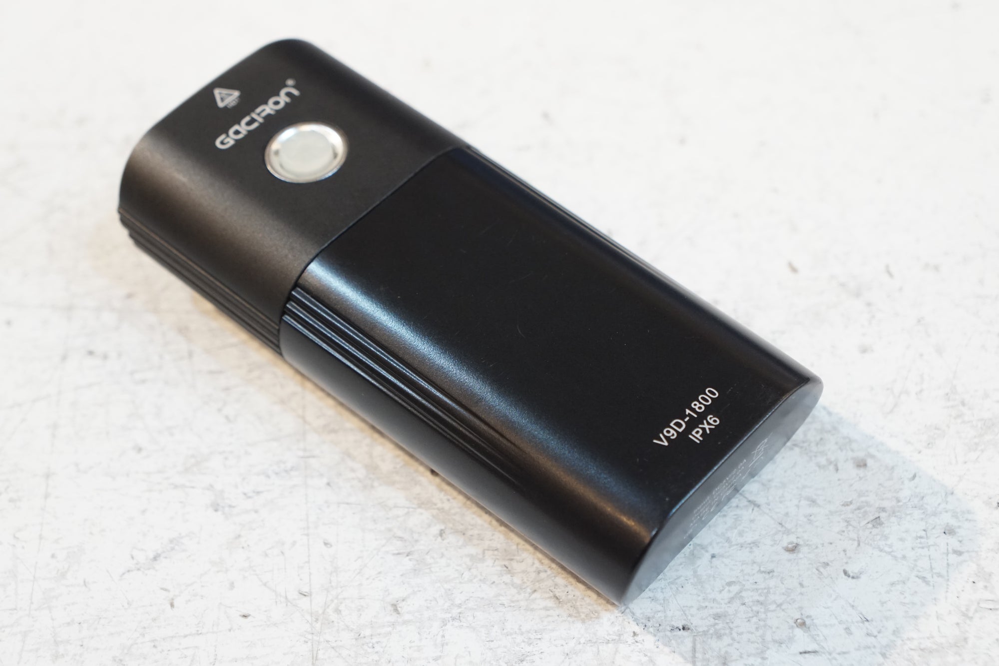 GACIRON 「ガシロン」 V9D-1800 フロントライト / バイチャリ浦和ベース