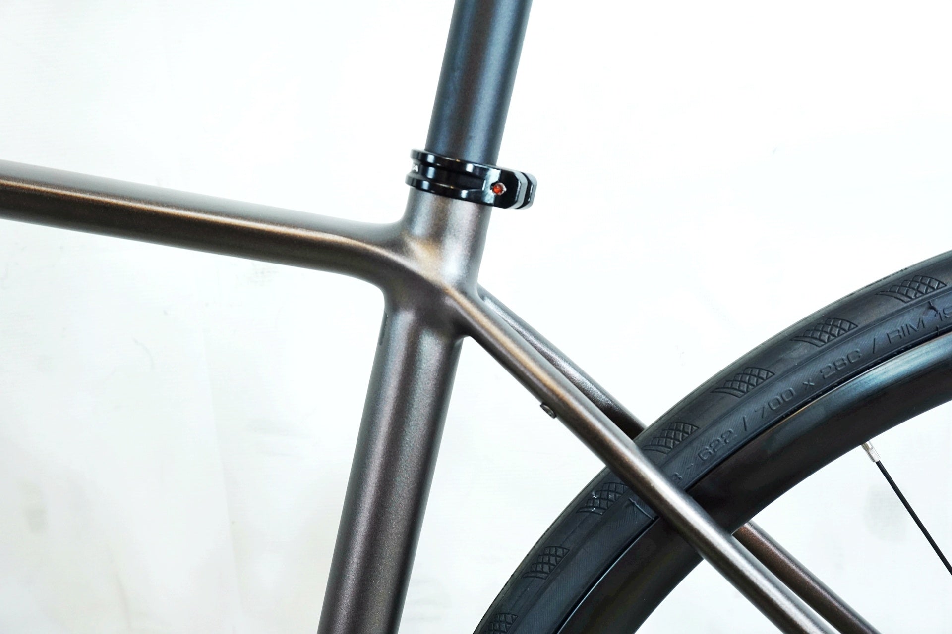 ORBEA 「オルベア」 AVANT H30 2025年モデル ロードバイク / 有明