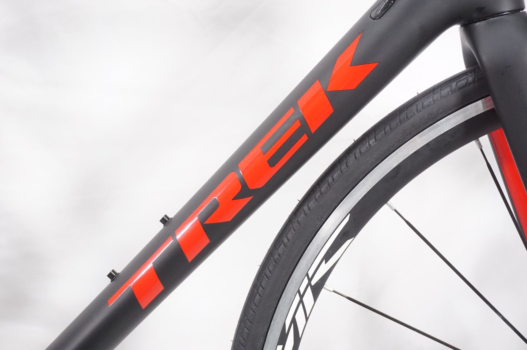 TREK 「トレック」 EMONDA SL5 2019年モデル ロードバイク / AKIBA店