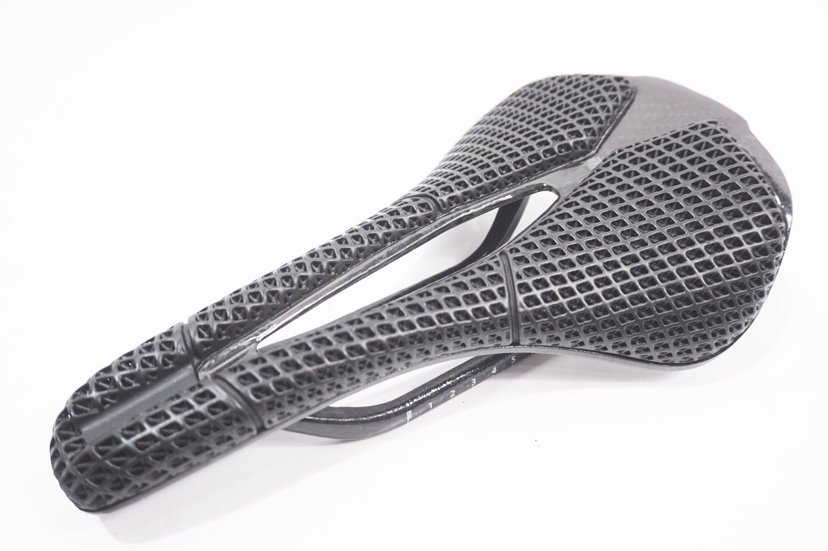 RYET 「リーエト」 3Dプリントカーボンファイバー サドル / バイチャリ世田谷店