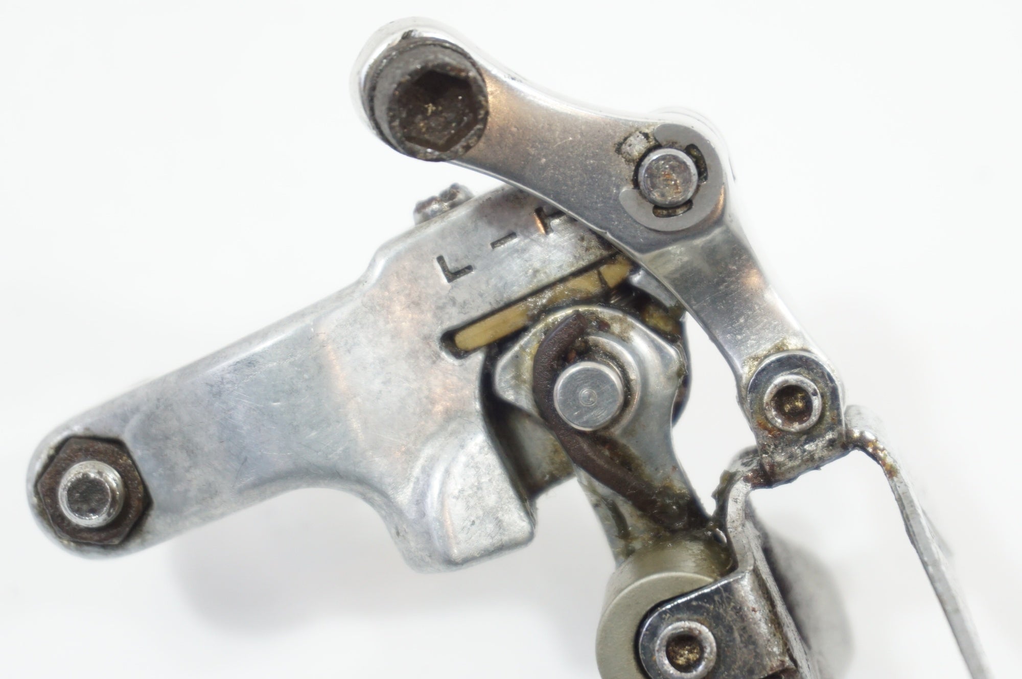 SHIMANO 「シマノ」 600 FD-6207 フロントディレイラー / 世田谷店