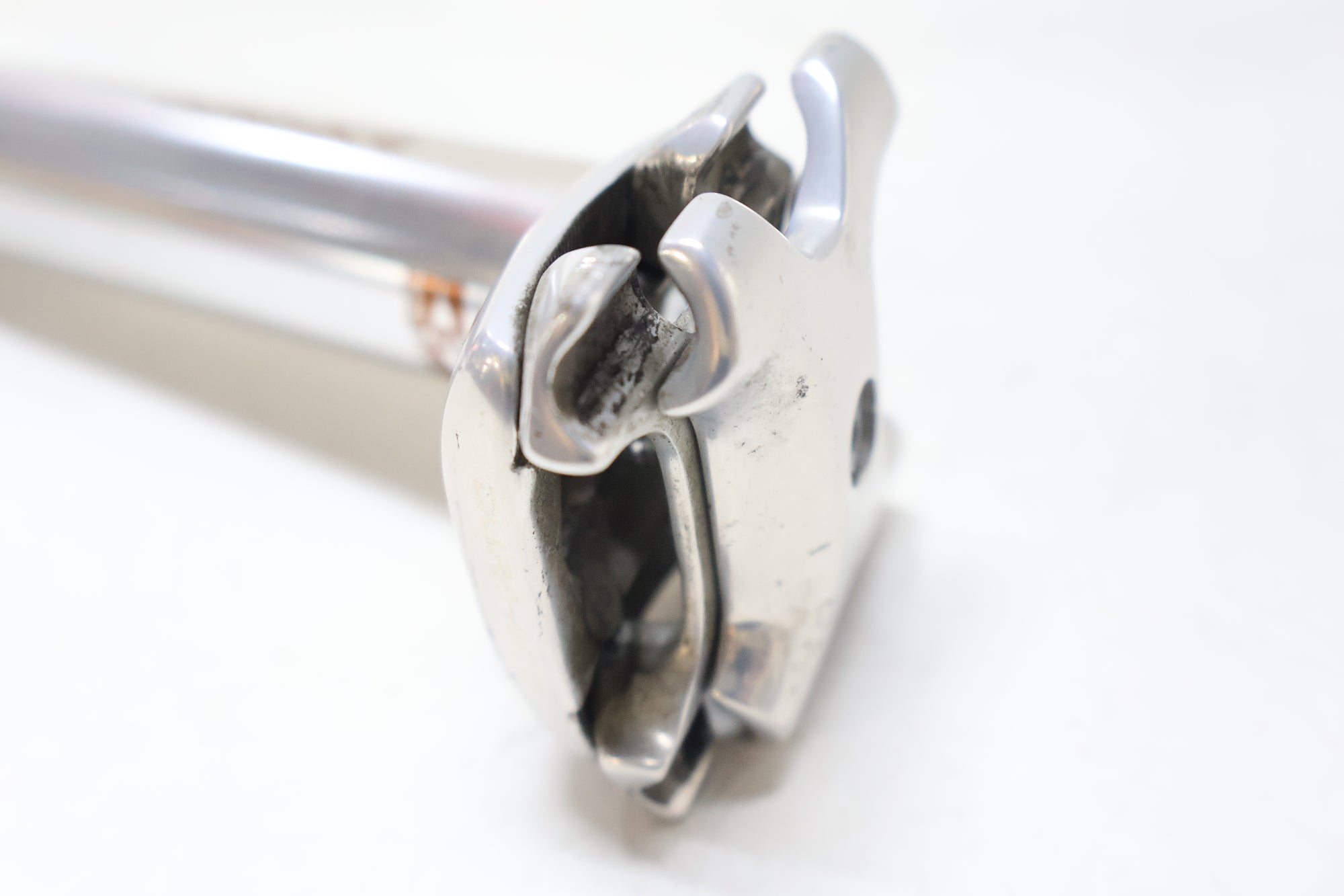 SHIMANO 「シマノ」 DURA-ACE SP-7410 NJS Φ27.2mm 約215mm シートポスト / 高知店