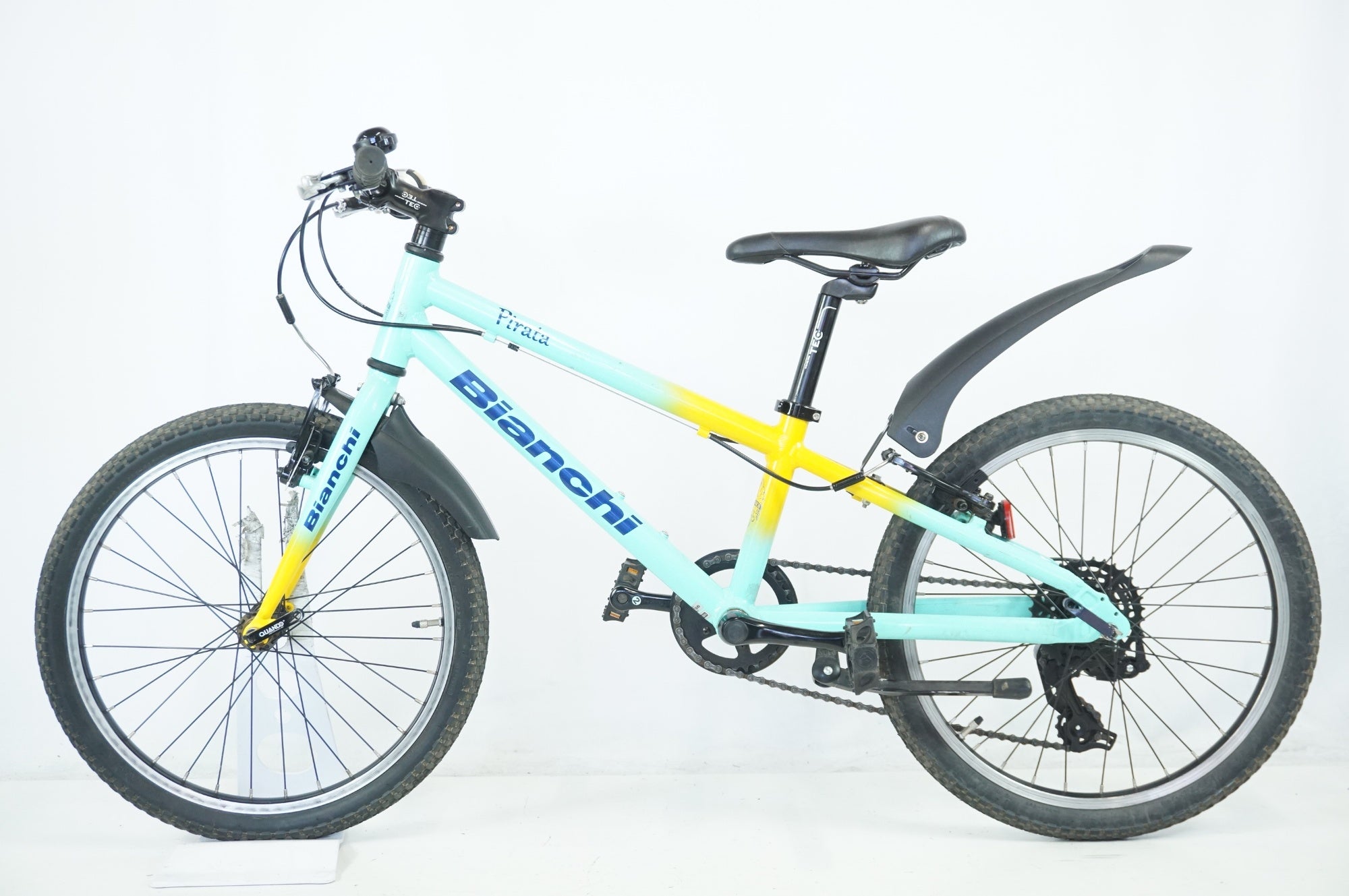 Bianchi pirata　ビアンキ　ピラータ　ジュニア自転車　２０インチ BIANCHI 「ビアンキ」 PIRATA 20 2020年モデル キッズバイク / 宇都宮