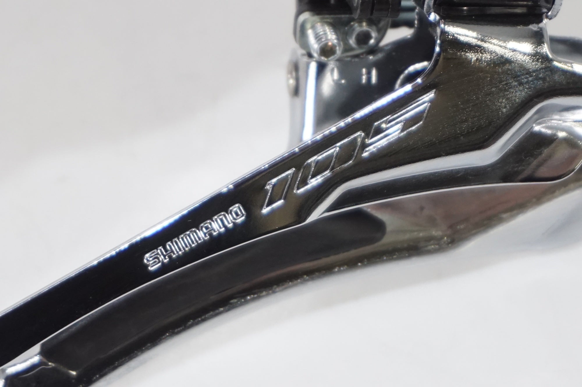 SHIMANO 「シマノ」 105 FD-R7000 フロントディレイラー / AKIBA店