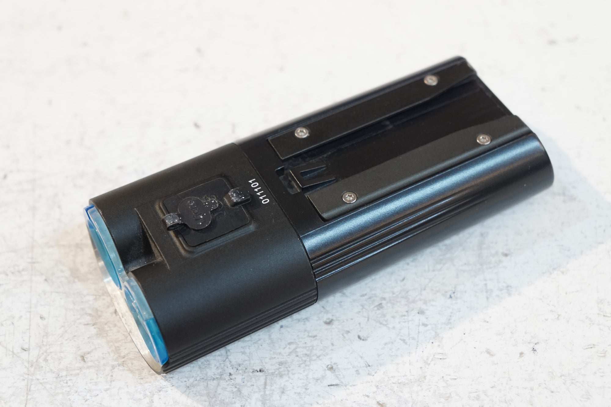 GACIRON 「ガシロン」 V9D-1800 フロントライト / バイチャリ浦和ベース