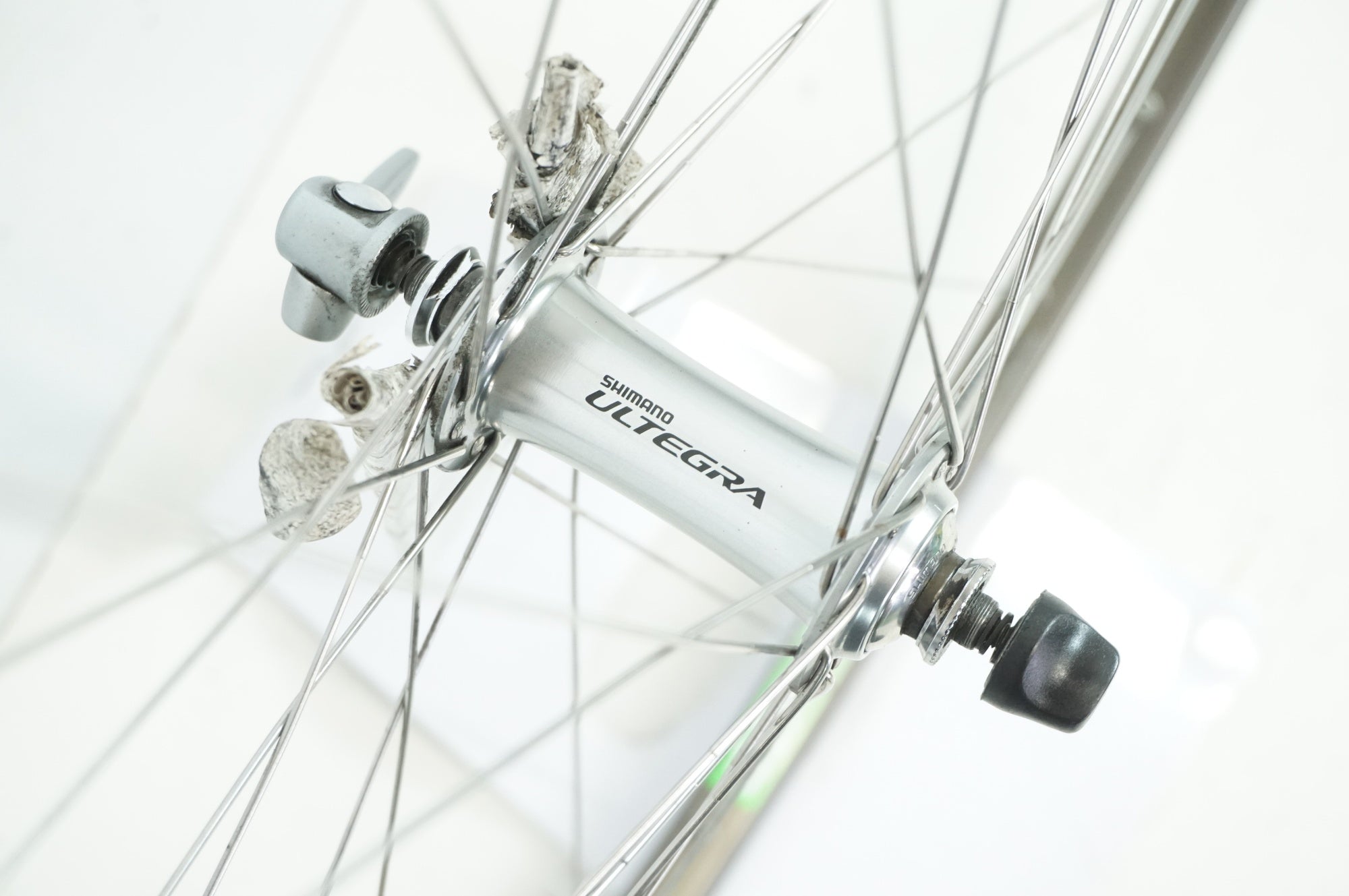 AMBROSIO 「アンブロッシオ」 MONTREAL リム SHIMANO 6700 ハブ