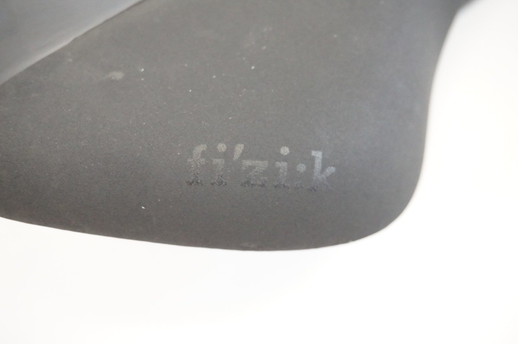 FIZIK 「フィジーク」 ANTARES R1 OPEN サドル / 宇都宮店