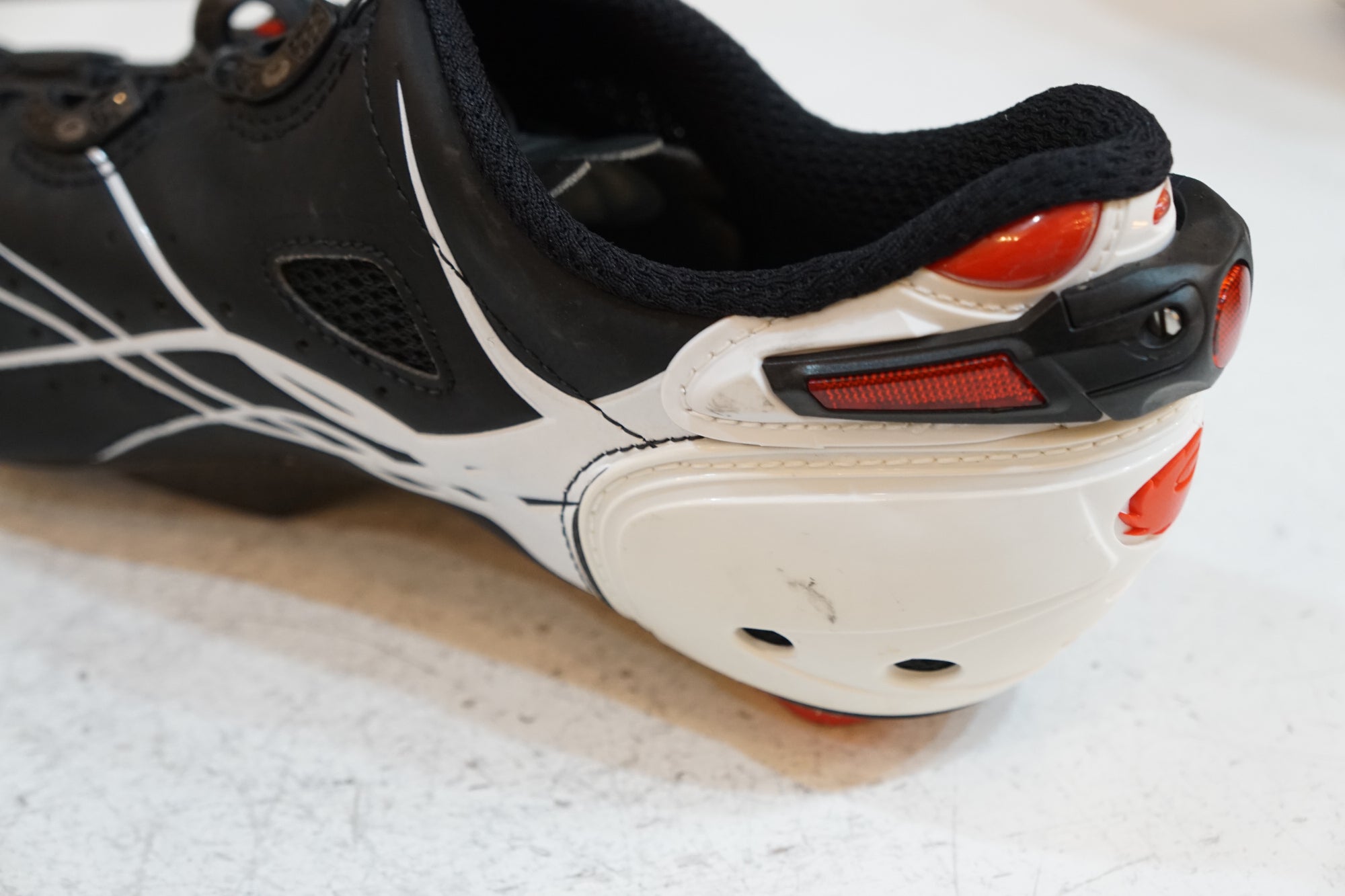SIDI 「シディ」 VENT CARBON SOLE 42 シューズ / バイチャリ浦和ベース