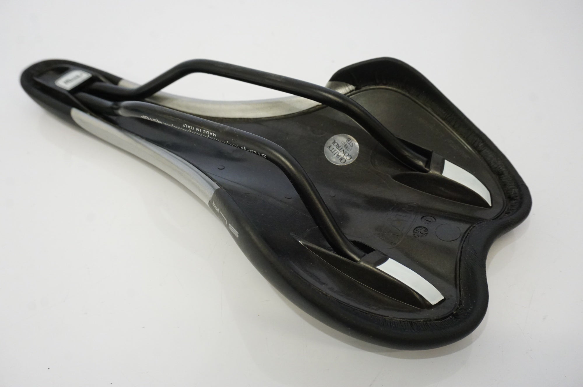 SELLE ITALIA 「セライタリア」 DE ROSA サドル / 浜松店