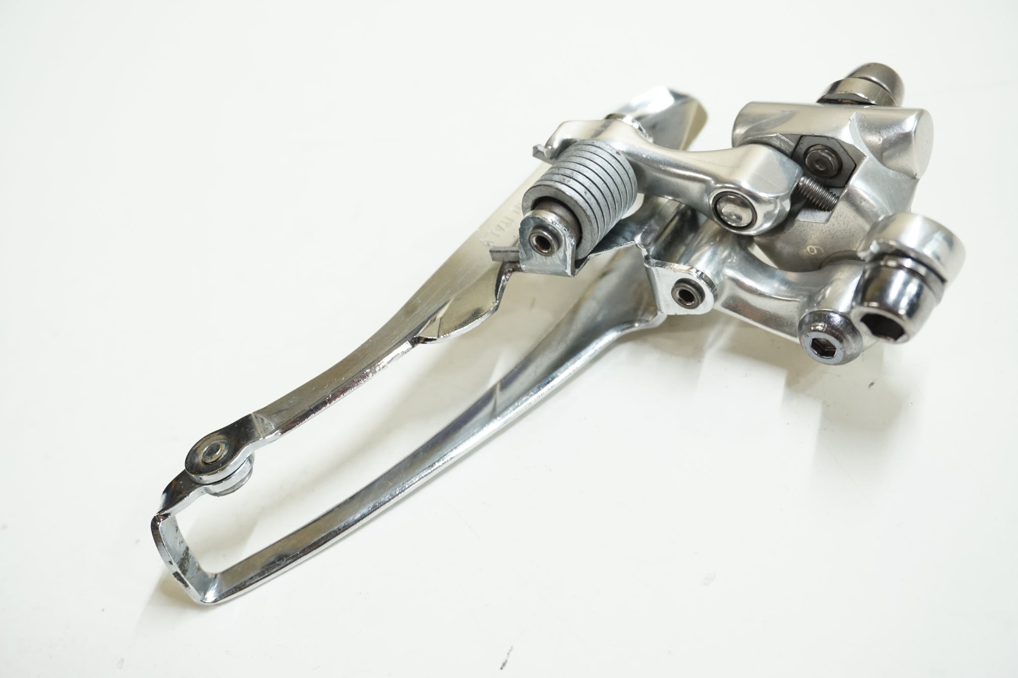 Campagnolo RECORD フロントディレイラー、デッドストック品 CAMPAGNOLO 「カンパニョーロ」 RECORD フロントディレイラー / 大宮店