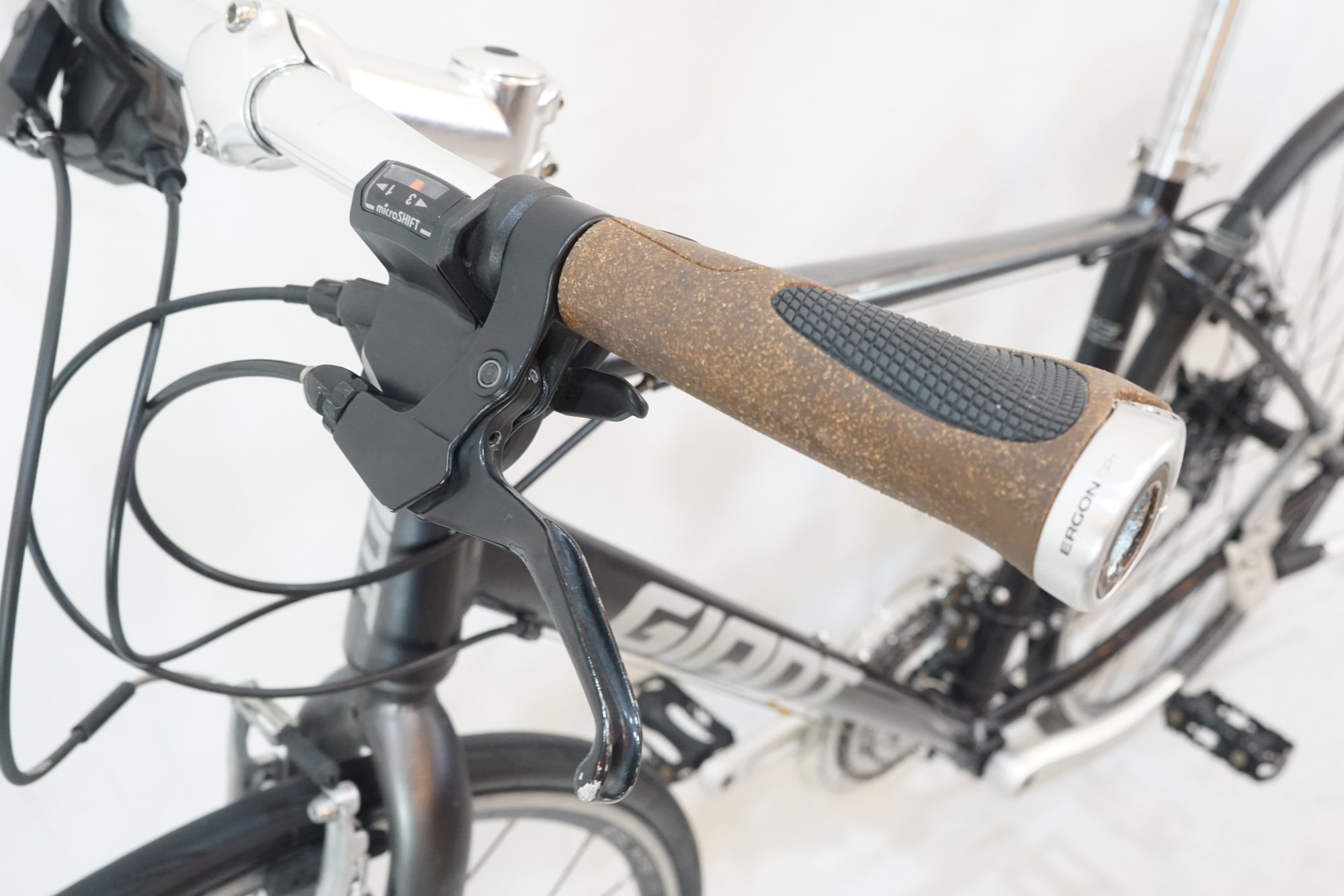 GIANT 「ジャイアント」 ESCAPE R3 MS 2022年モデル クロスバイク / バイチャリ浦和ベース