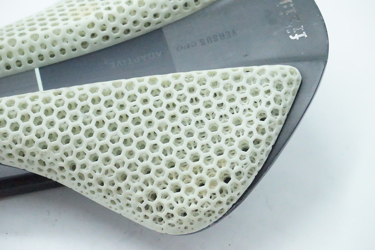 FIZIK「フィジーク」 ANTARES VERSUS EVO ADAPTIVE サドル/ 京都西院店