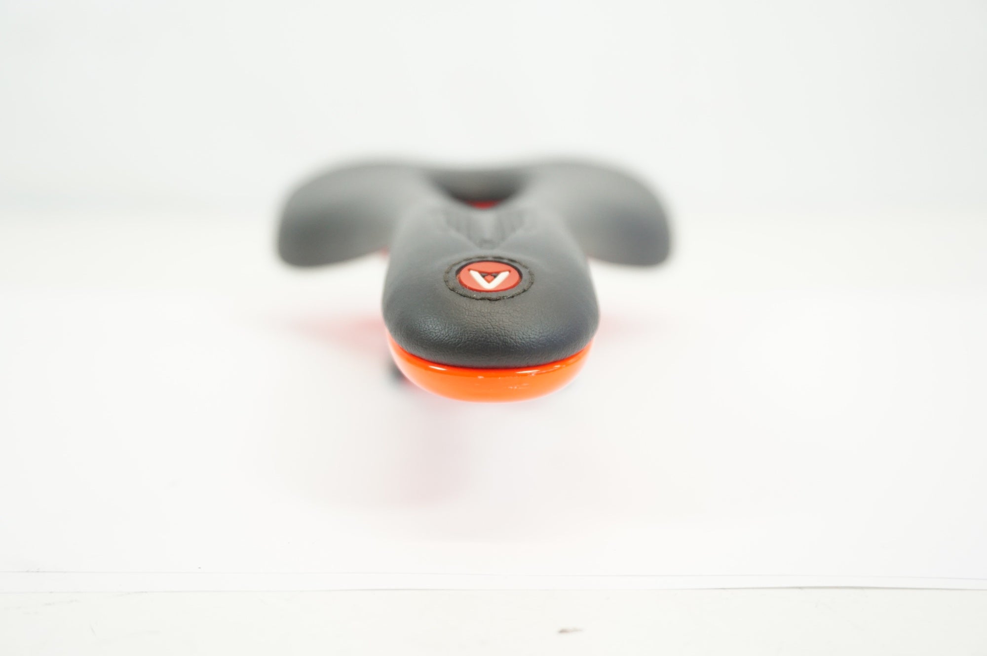 ASTVTE 「アスチュート」 SKYLINE VT サドル / 宇都宮店