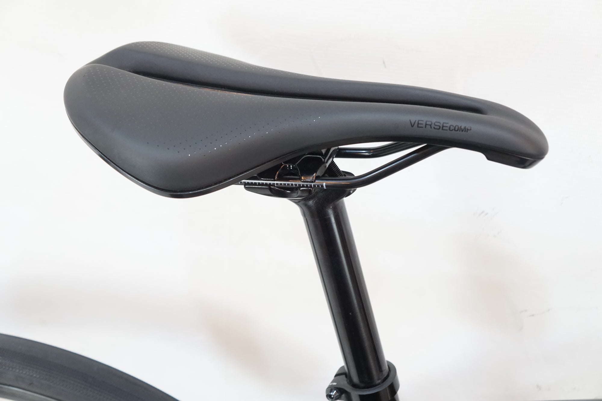 TREK 「トレック」 DOMANE AL4 DISC 2023年モデル ロードバイク / バイチャリ浦和ベース