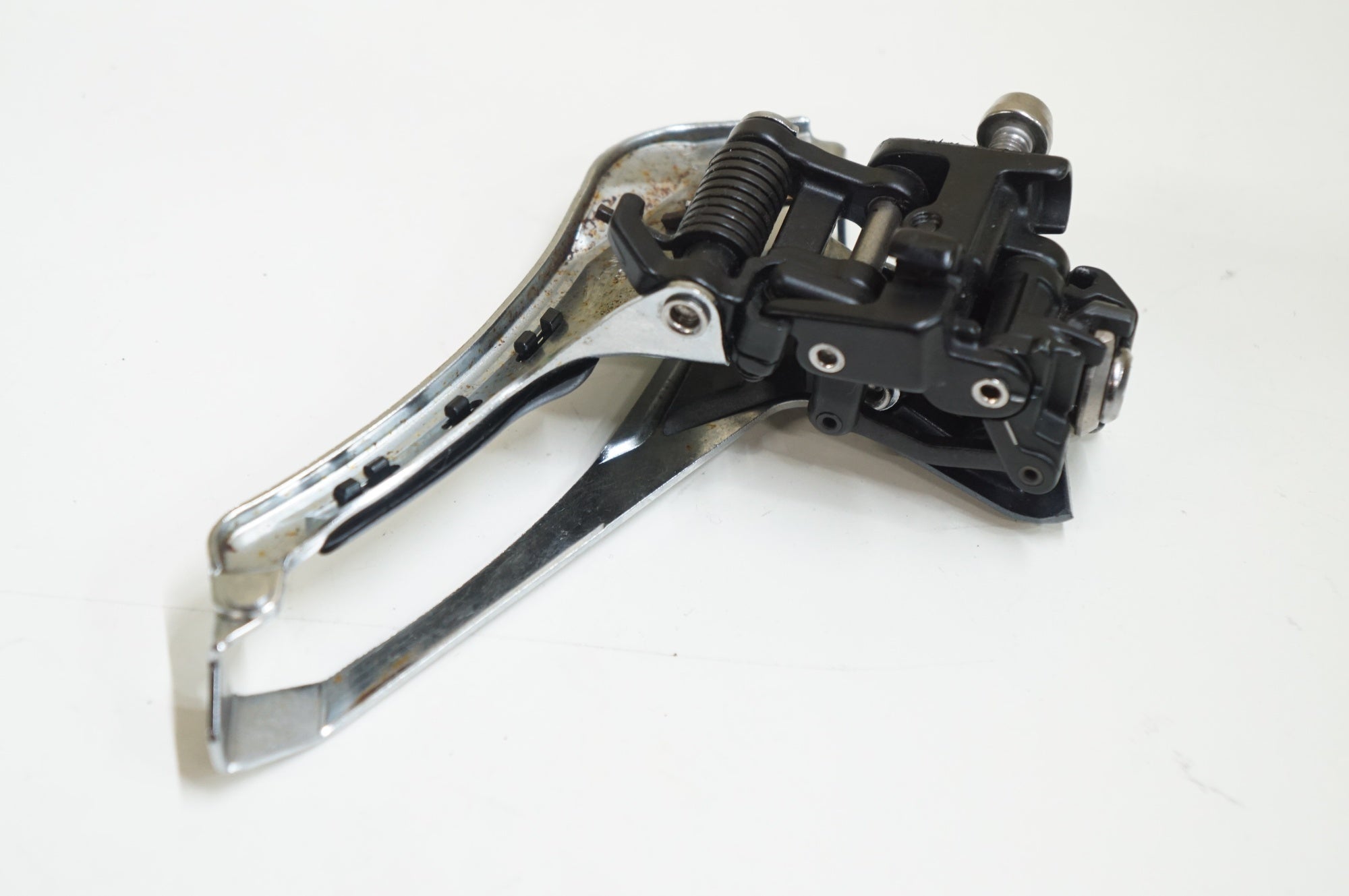 Shimano Ultegra FD-R8000 フロントディレイラー SHIMANO 「シマノ」 ULTEGRA FD-R8000 フロントディレイラー / 大宮店