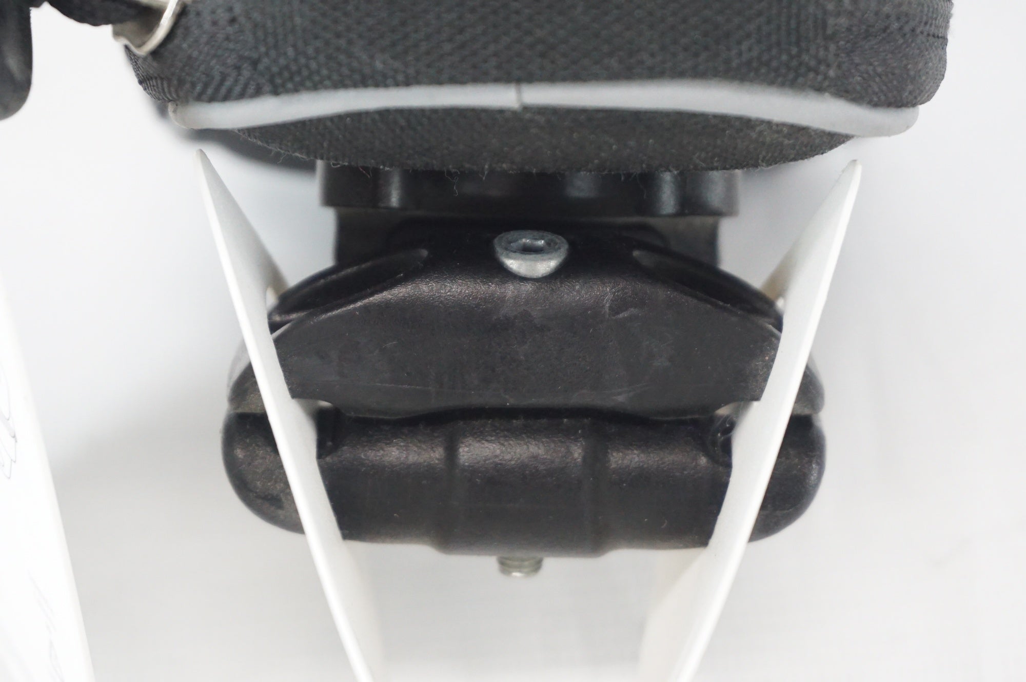 LEZYNE 「レザイン」 POD CADDY QR M サドルバッグ / 阪急塚口店