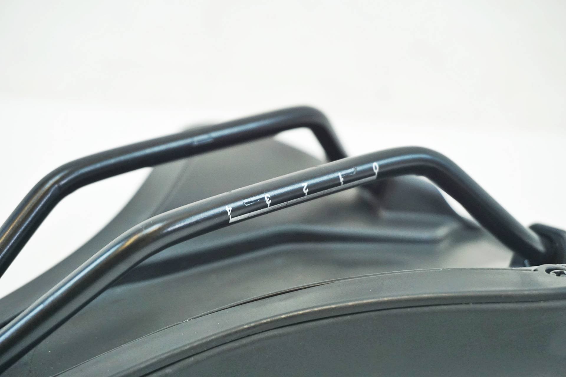 SELLE ROYAL 「セラロイヤル」 GROUP GIANTロゴ サドル / 有明ガーデン店