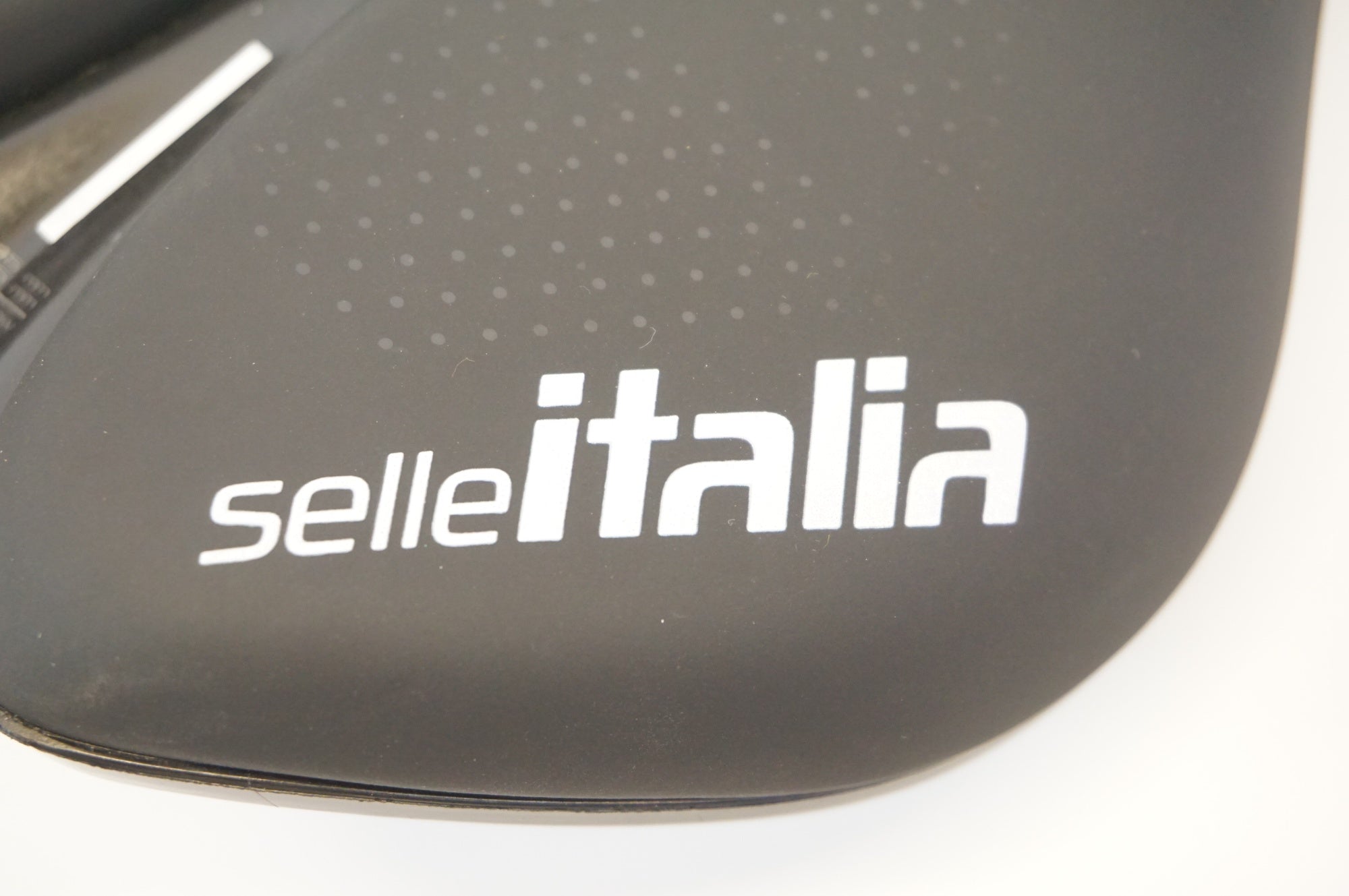 SELLE ITALIA 「セライタリア」 NOVUS BOOST EVO ENDURANCE TM SUPERFLOW サドル / 宇都宮店