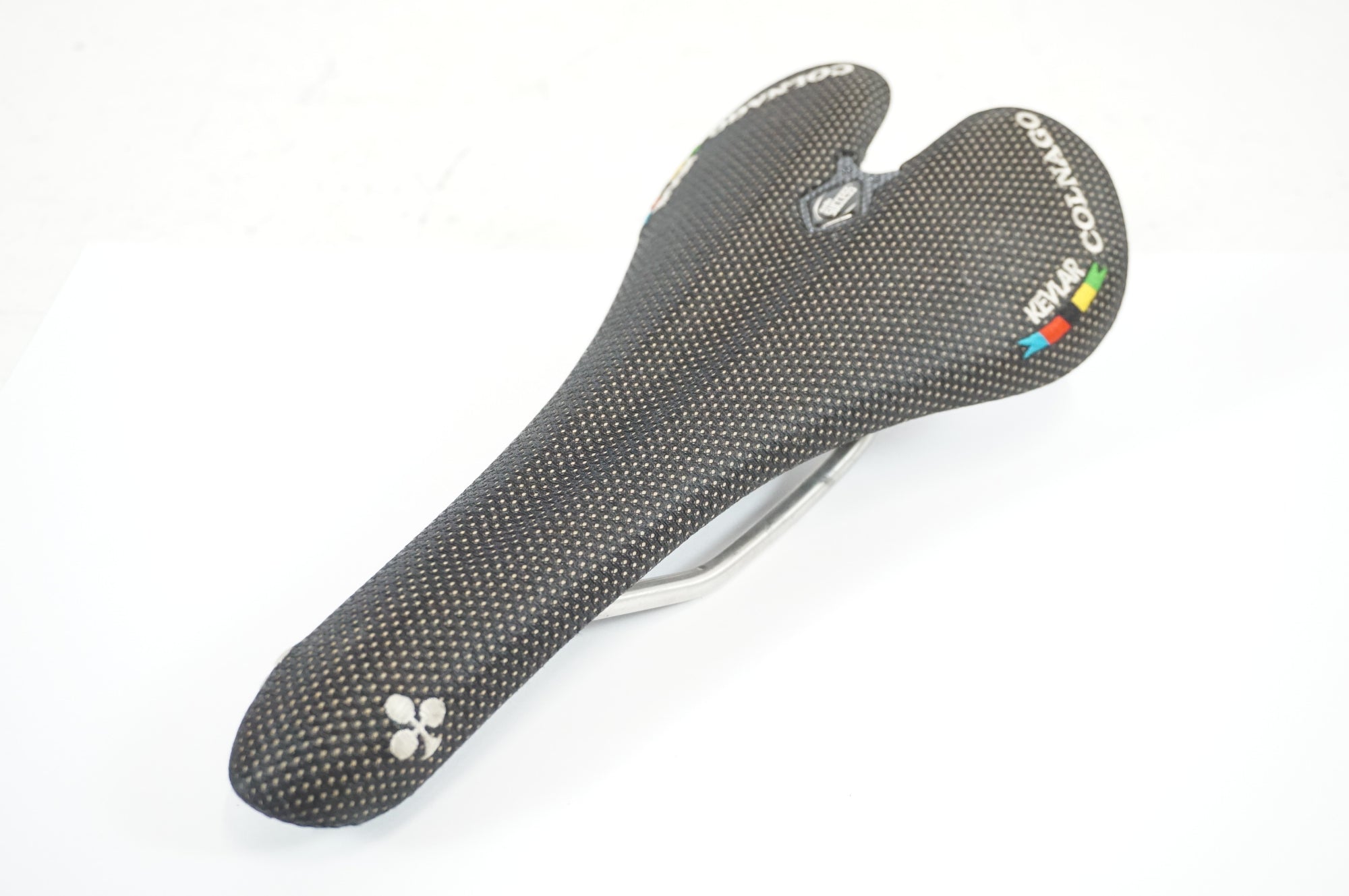 COLNAGO 「コルナゴ」 KEVLAR SELLE SUCCESS サドル / 宇都宮店
