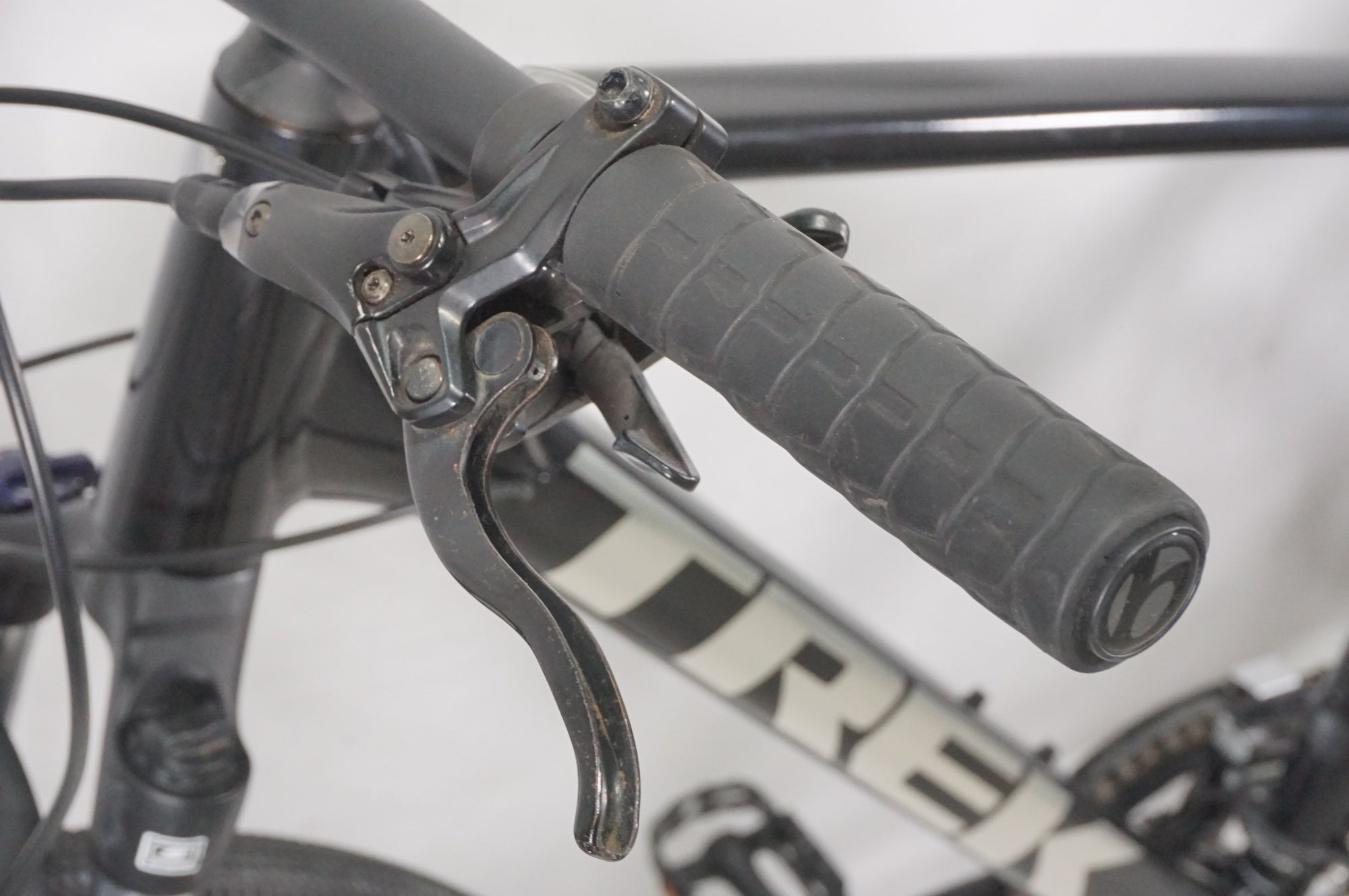 TREK 「トレック」 DUAL SPORT2 2022年モデル クロスバイク / AKIBA店
