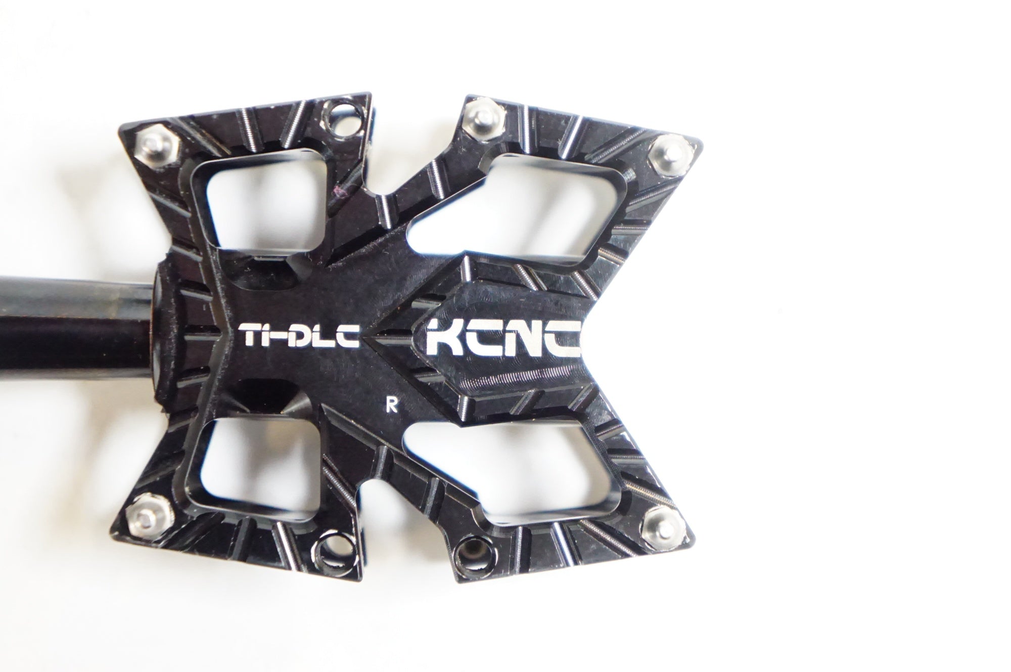 KCNC 「ケーシーエヌシー」 KYREX SLIM ROAD PLATFORM (チタンスピンドル) ペダル / 熊谷本店