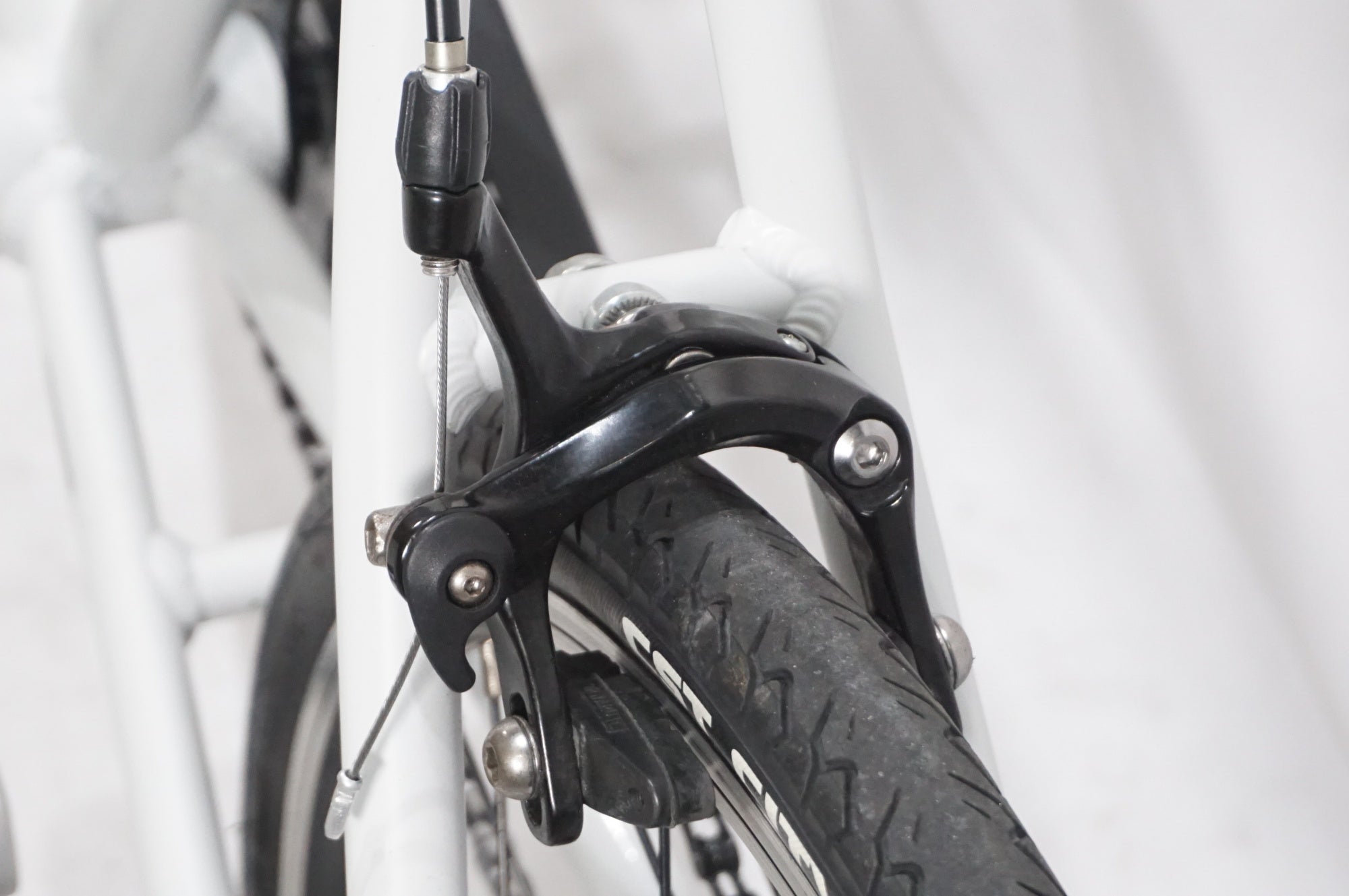 LOUIS GARNEAU 「ルイガノ」 EASEL SS 2023年モデル 20インチ ミニベロ / AKIBA店