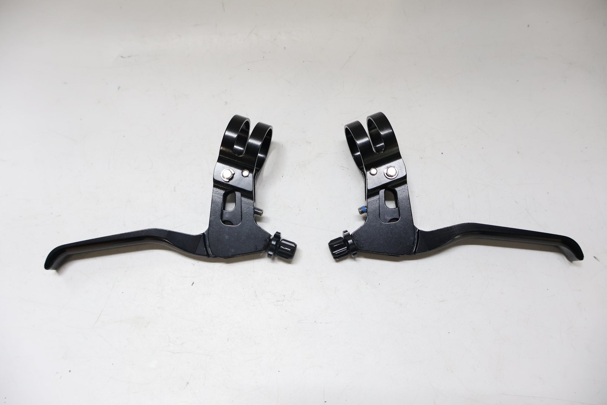 VELO ORANGE 「ベロオレンジ」 GRAND CRU ブレーキレバー / 高知店