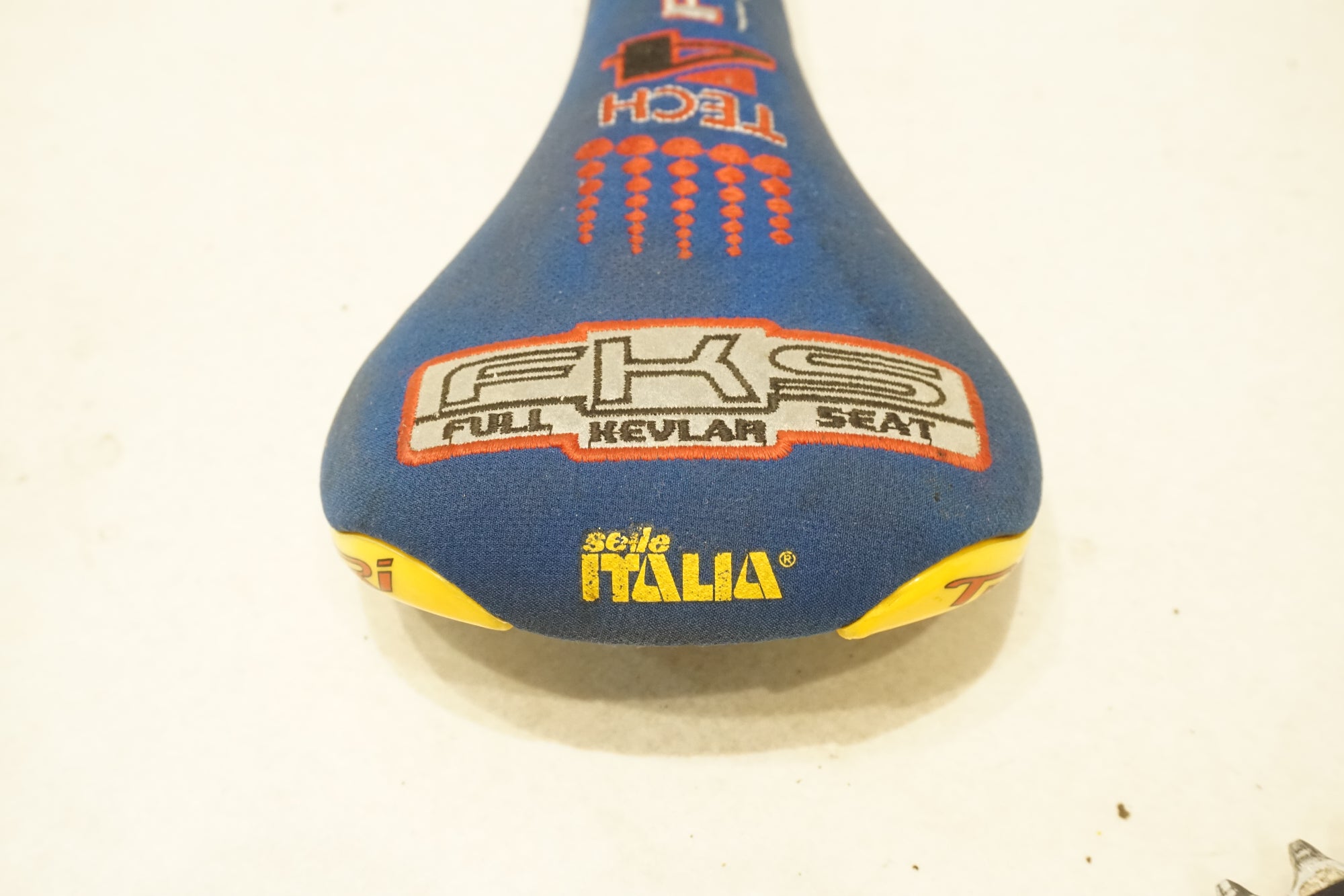 SELLE ITALIA 「セライタリア」 TRI MATIC MANGANESEレール サドル / 横浜戸塚店