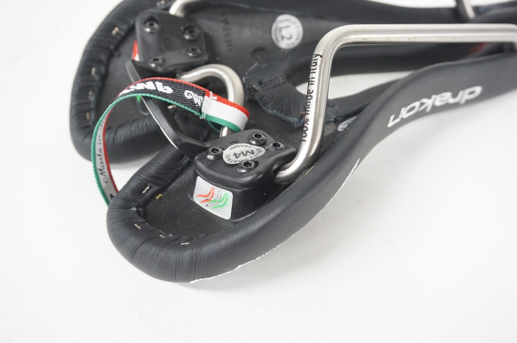 SELLE SMP 「セラ エスエムピー」 DRAKON サドル / 阪急塚口店