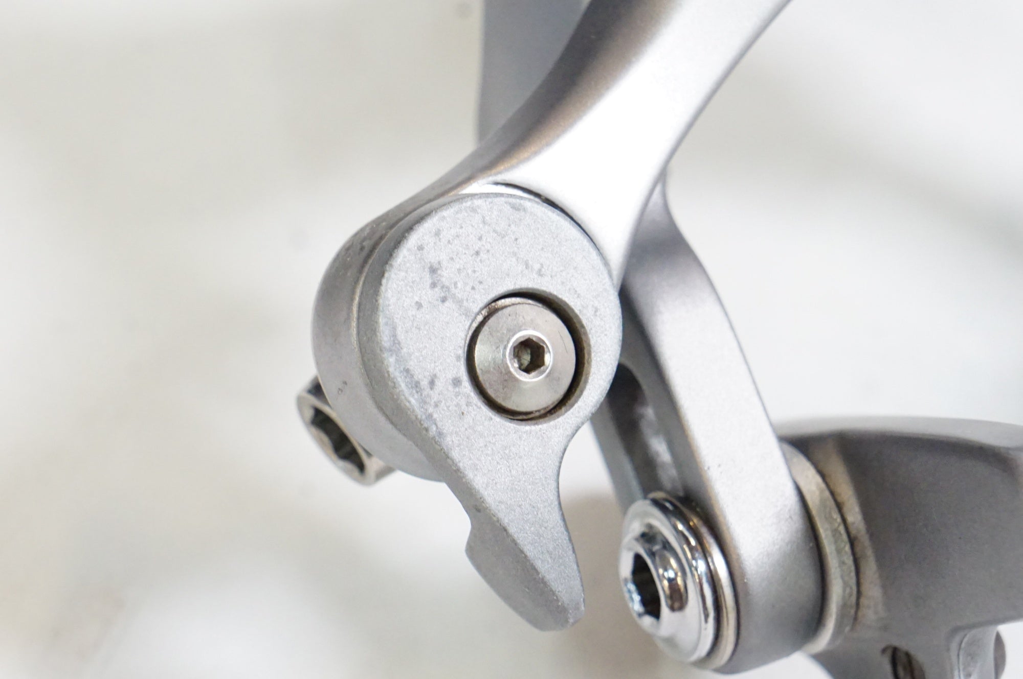 SHIMANO 「シマノ」 ULTEGRA BR-6700 キャリパーブレーキセット / 熊谷本店