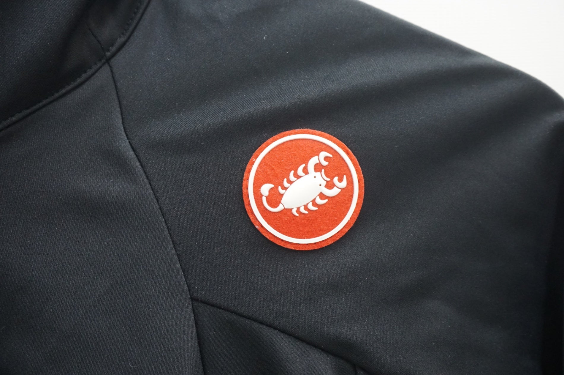 CASTELLI 「カステリ」 ROSSO CORSA レイヤード Mサイズ メンズ ジャケット / 福岡店