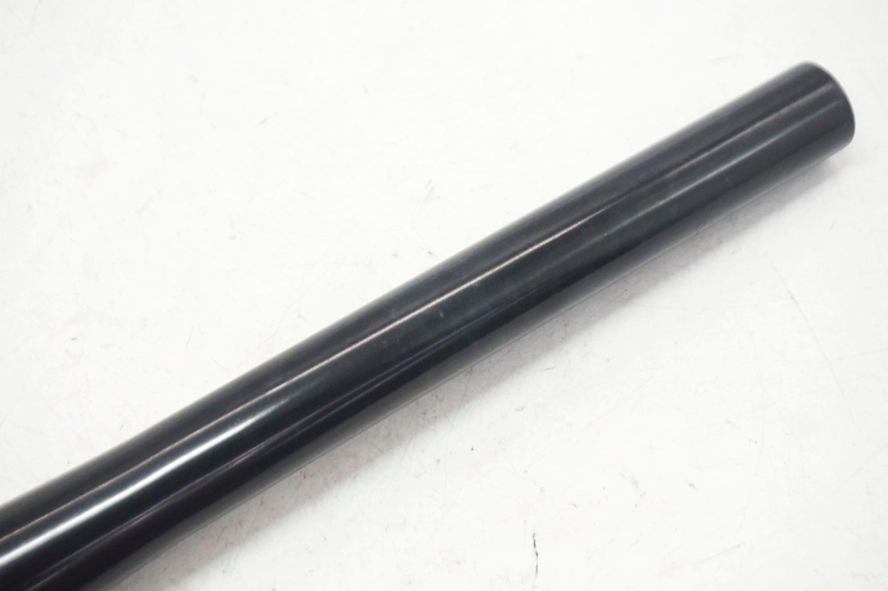 GRUNGE 「グランジ」 FUN FB Φ31.8 560mm ハンドル / 大阪門真店