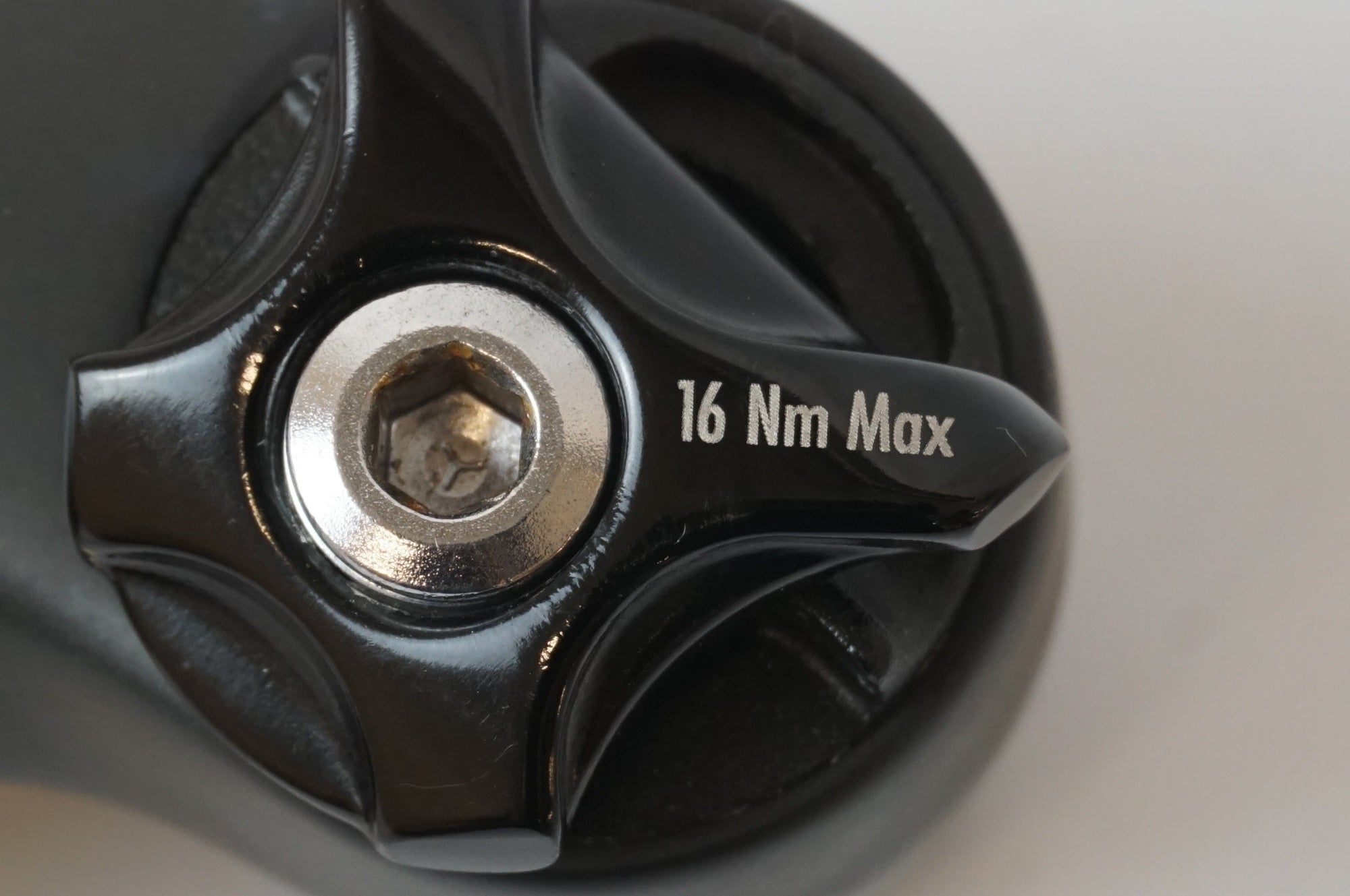 BONTRAGER 「ボントレガー」 CARBON SEATMAST CAP シートポスト / 浜松店
