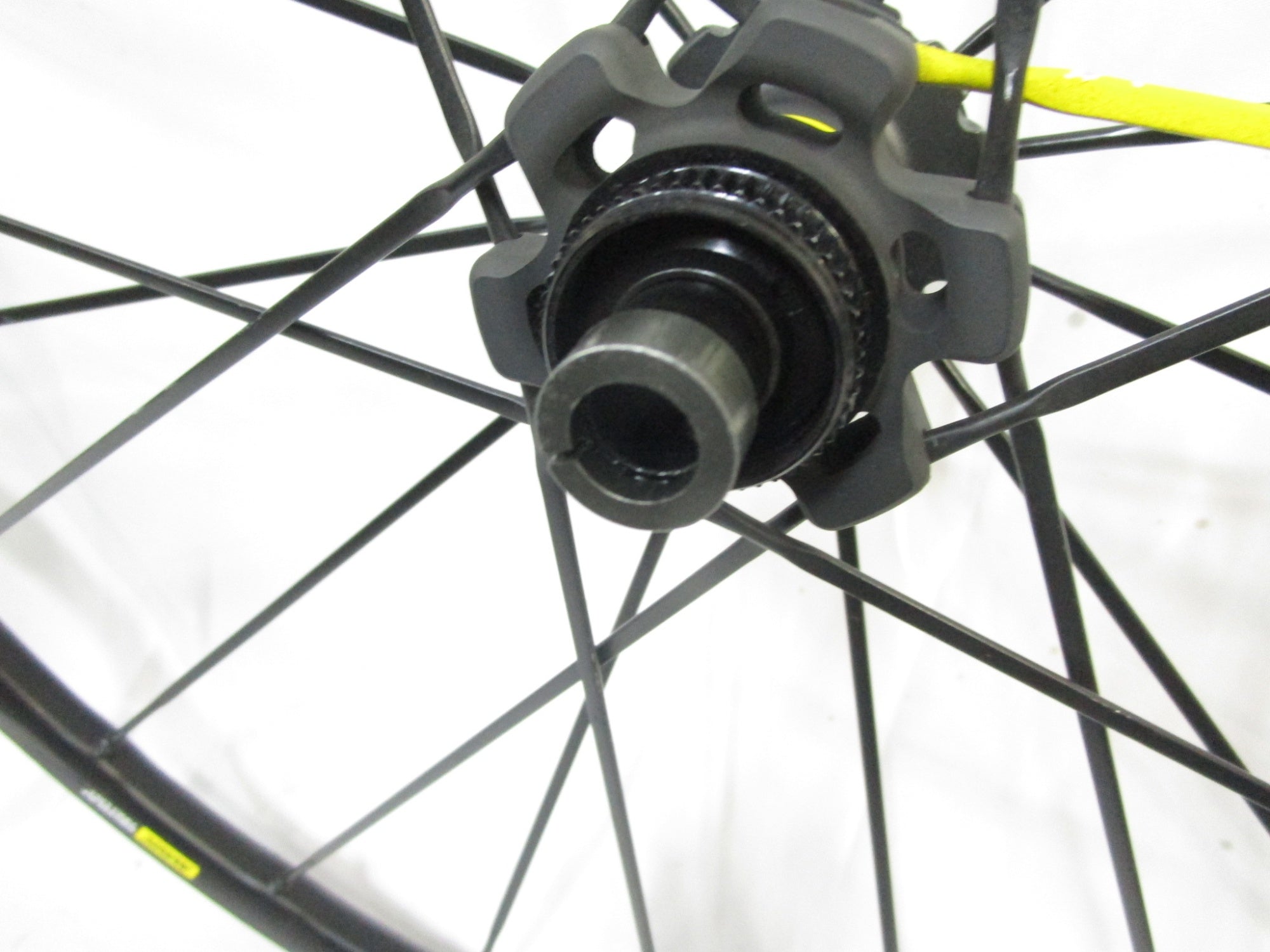 MAVIC 「マビック」 KSYRIUM PRO UST DISC シマノ11速 ホイールセット / 高知店 ｜ バイチャリ公式オンラインショップ  【スポーツ自転車買取販売専門店】