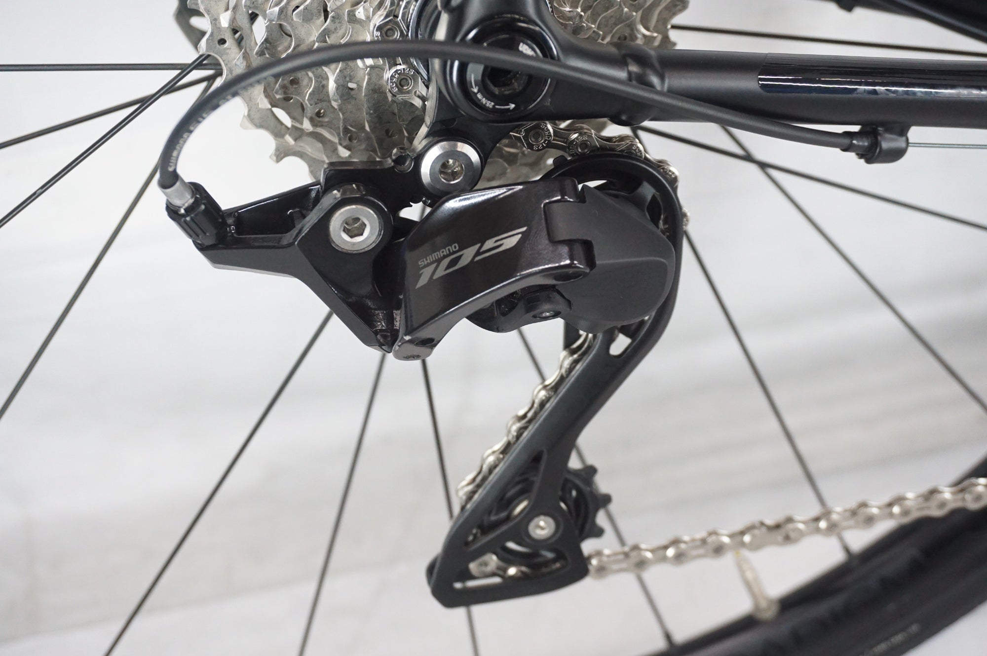 TREK 「トレック」 DOMANE AL5 GEN4 2024-2026年モデル ロードバイク