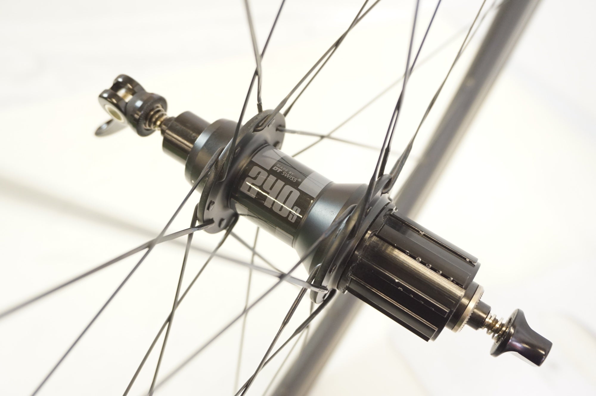 【ロードニキ】ファストフォワード FFWDF6R 240S FFWD Wheels F6R FCC 60mm TLR DT240 Carbon Clincher Wheel Set