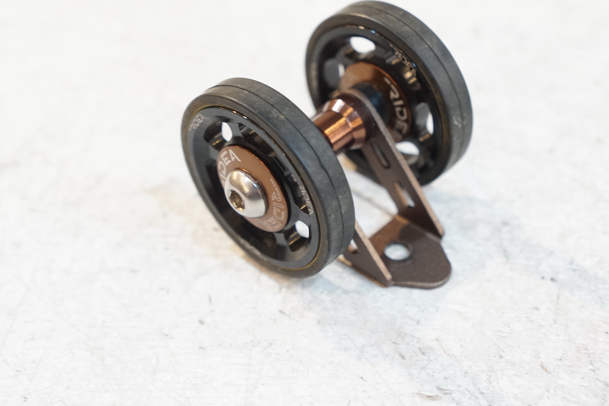 RIDEA 「リデア」 Rear Mudguard Roller マッドガード ローラー / バイチャリ浦和ベース